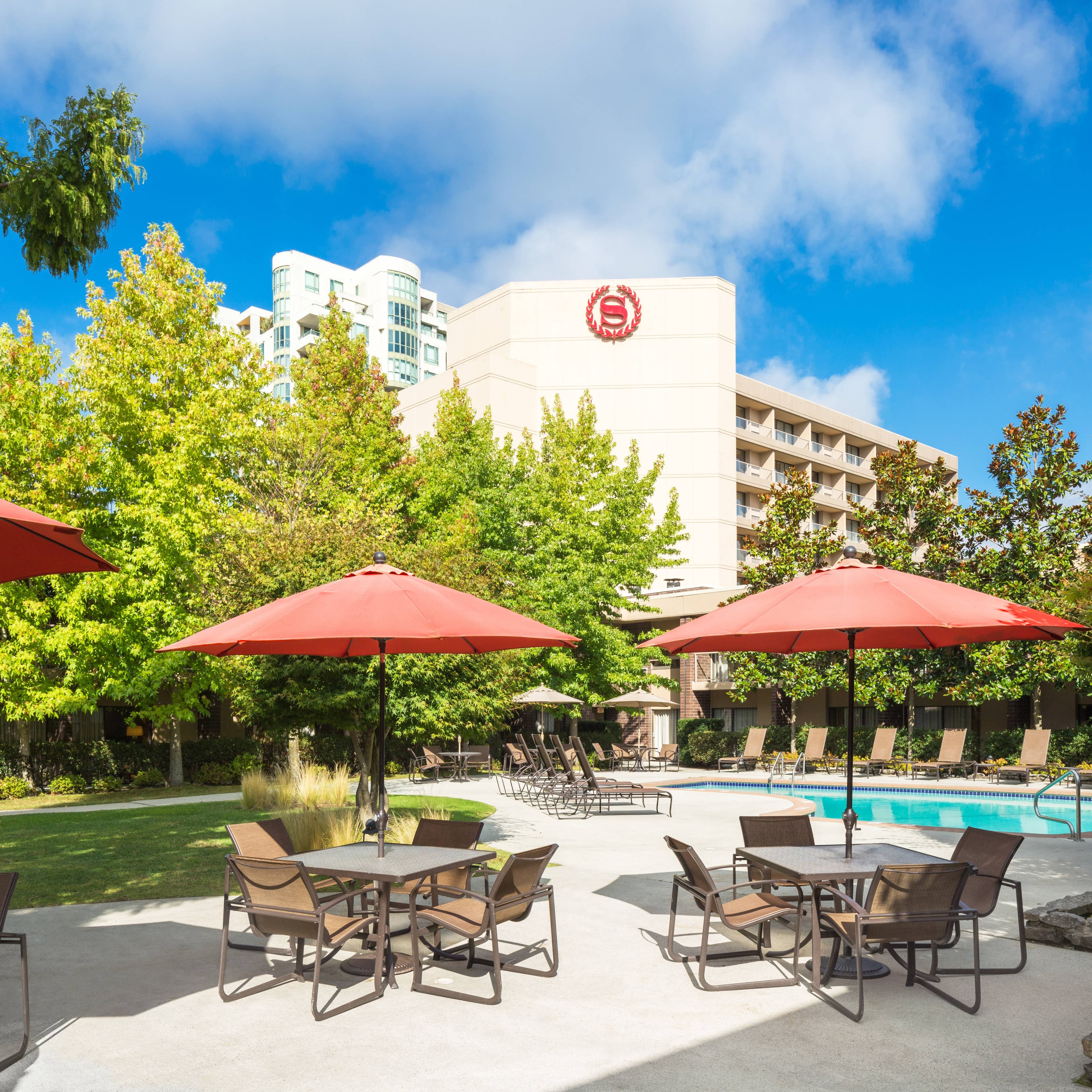 Sheraton Vancouver Airport Hotel - Image 1