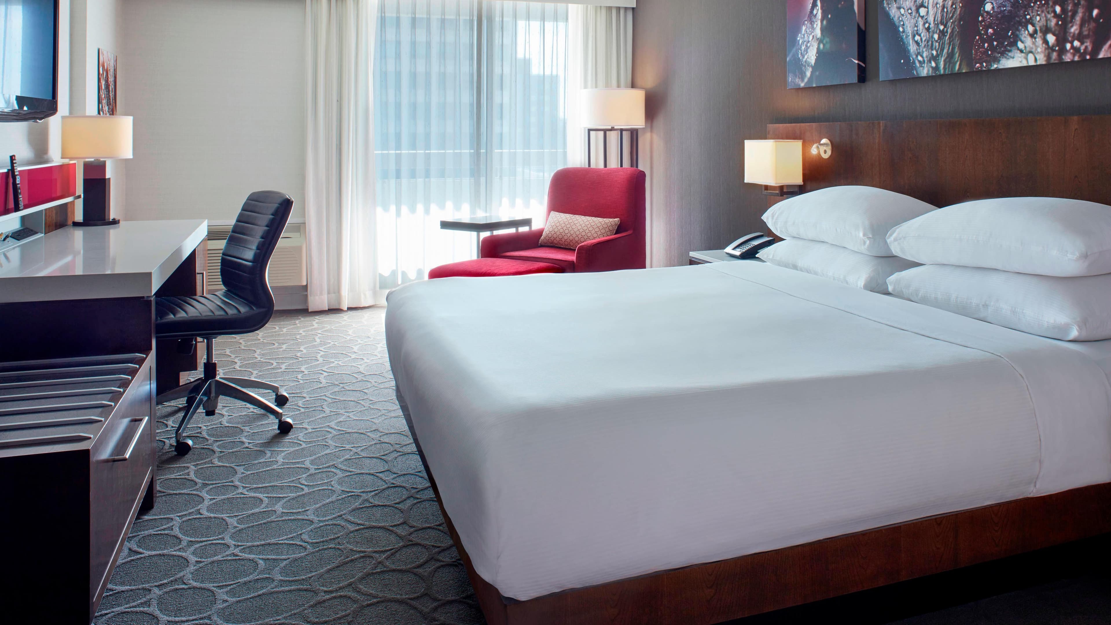 Delta Hotels Winnipeg - Image 2
