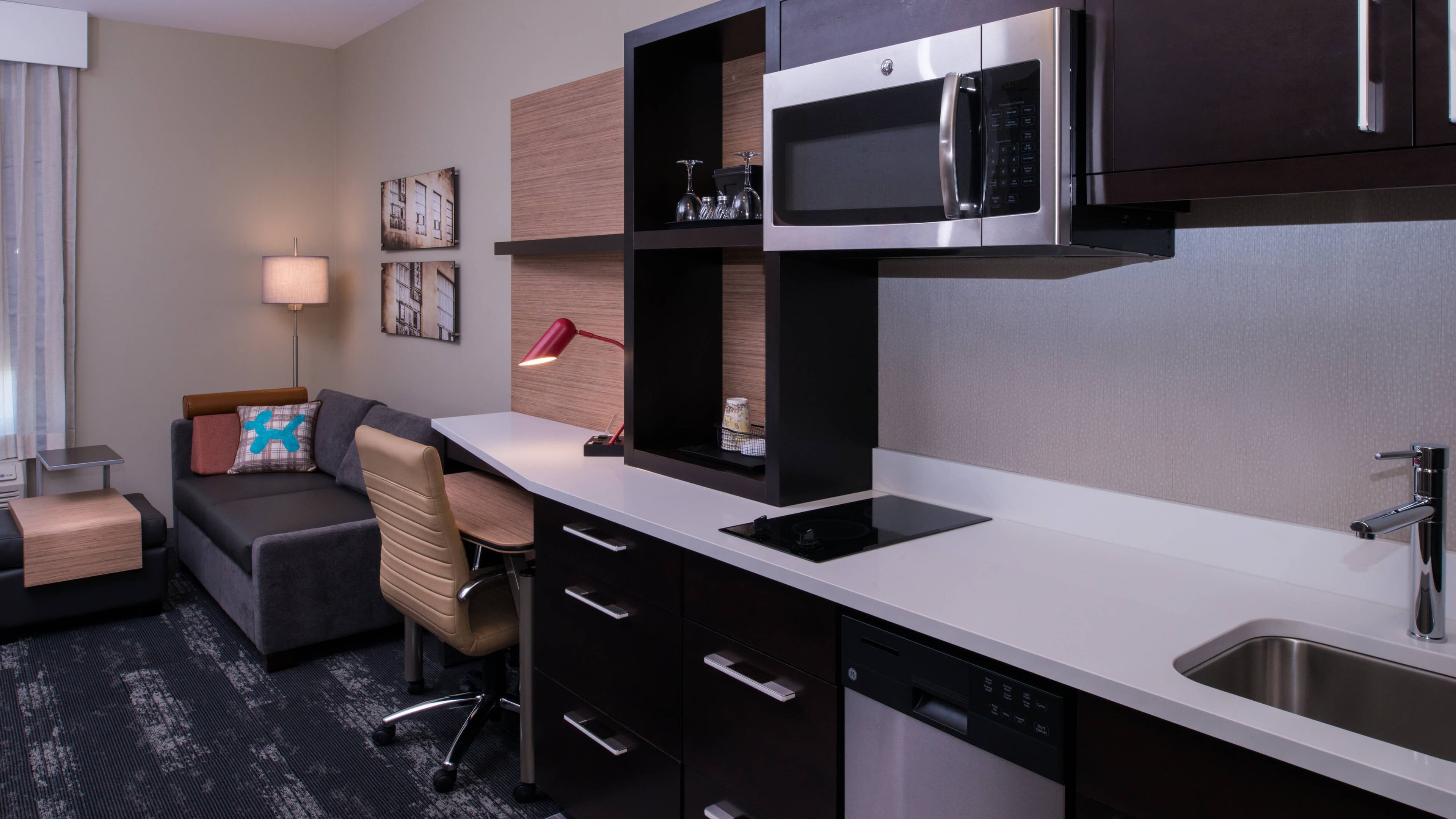 TownePlace Suites Saskatoon - Image 4