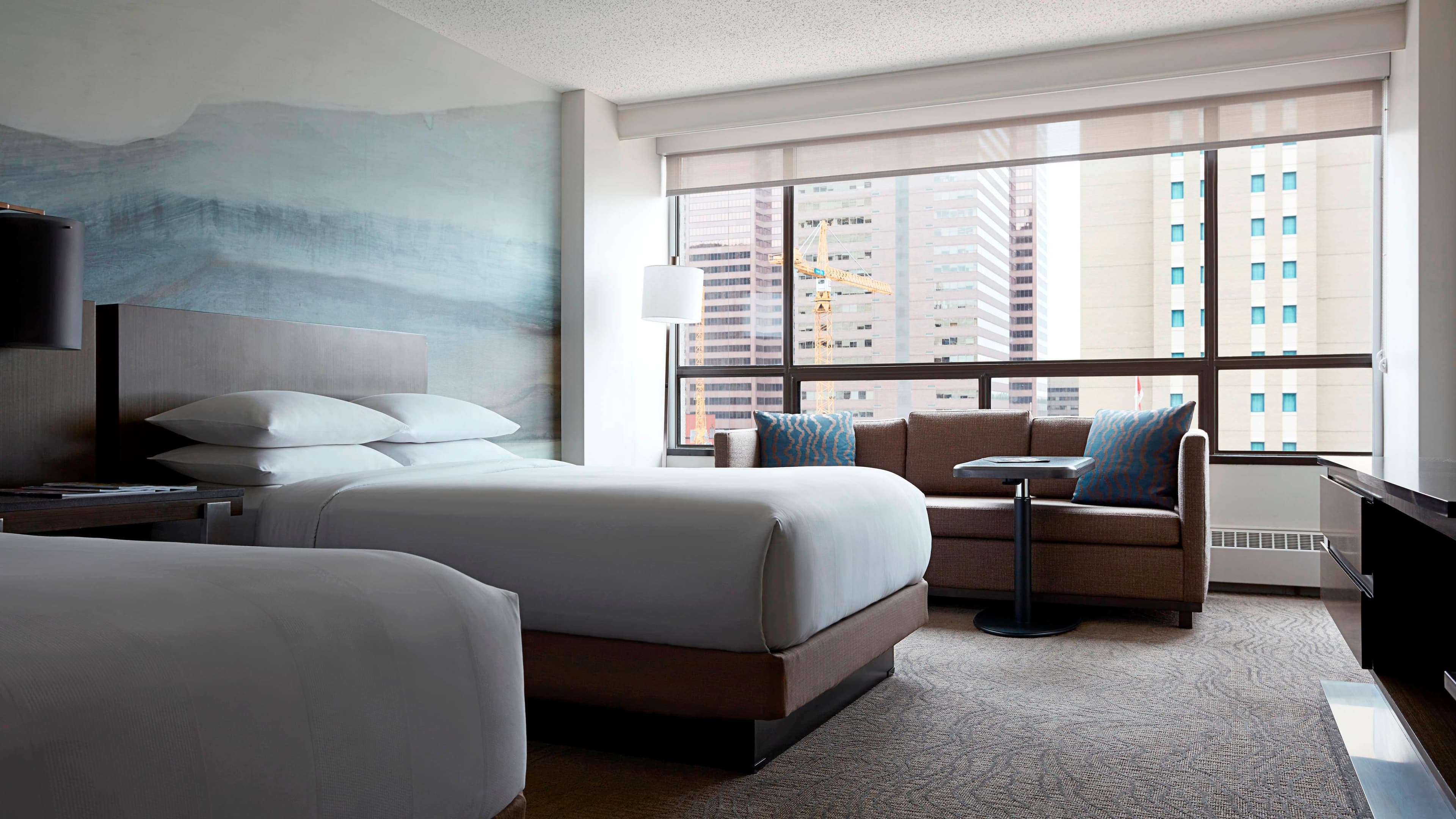Calgary Marriott Downtown Hotel - Image 2
