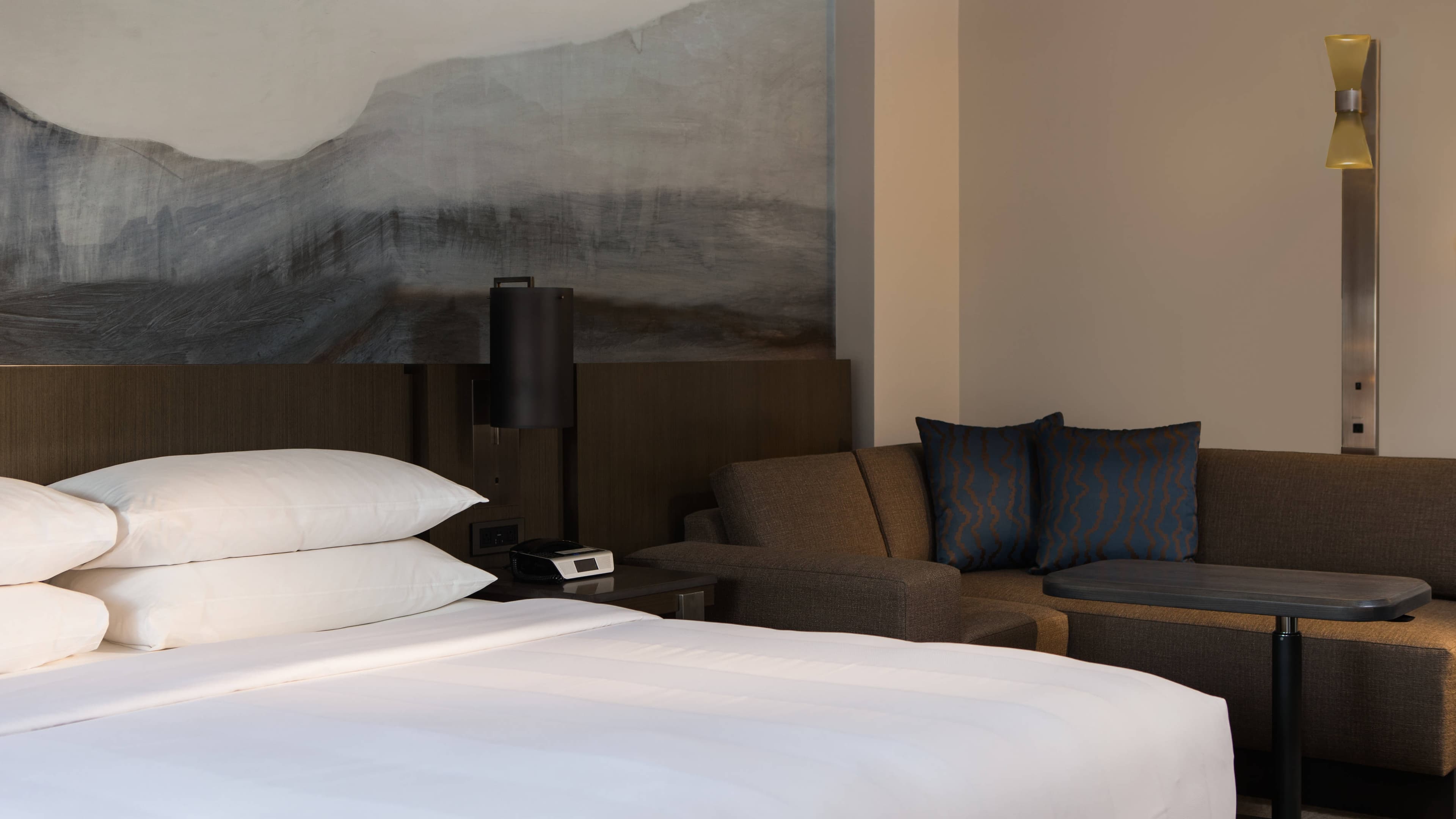 Calgary Marriott Downtown Hotel — 13