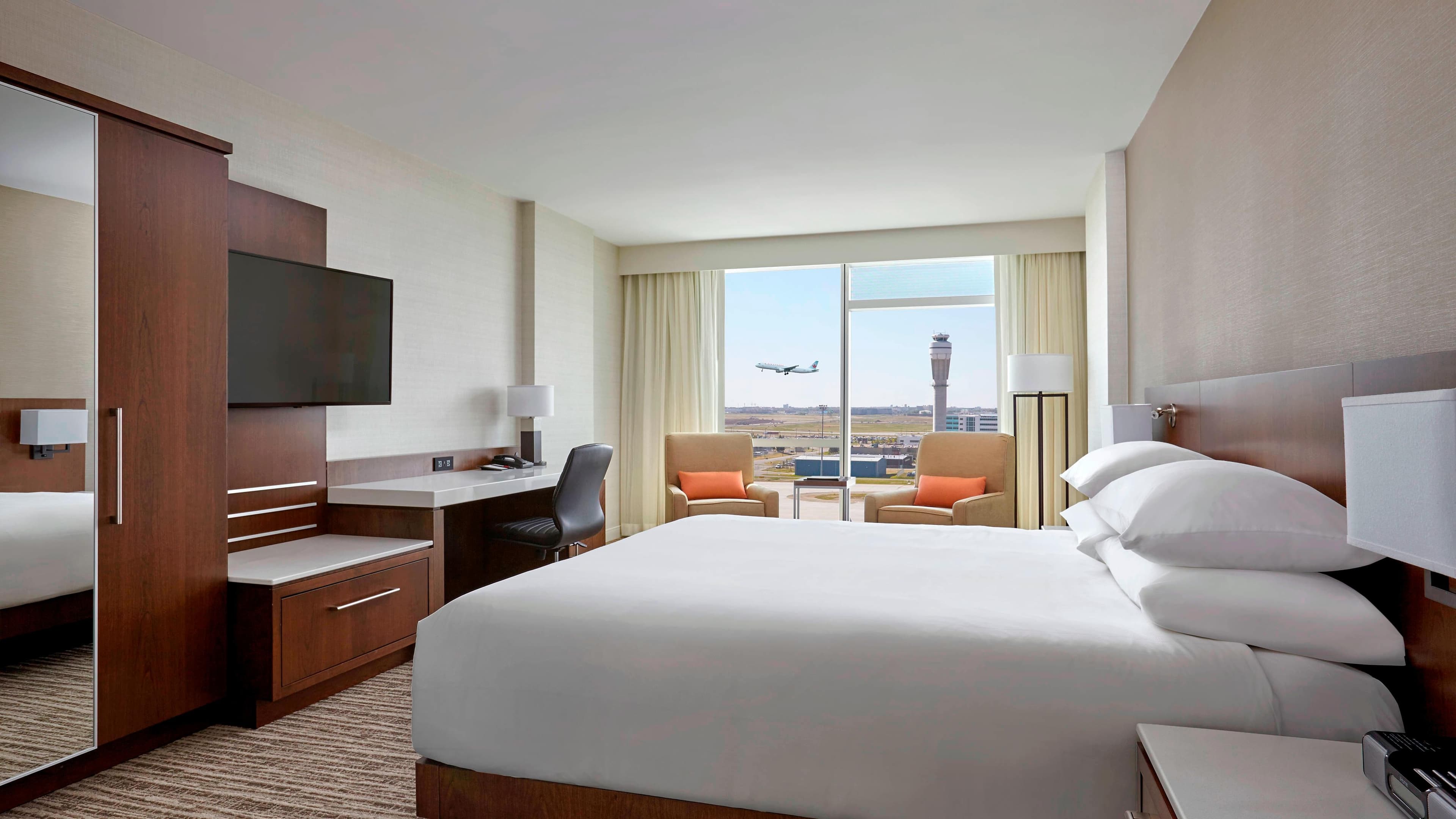 Calgary Airport Marriott In-Terminal Hotel — 19