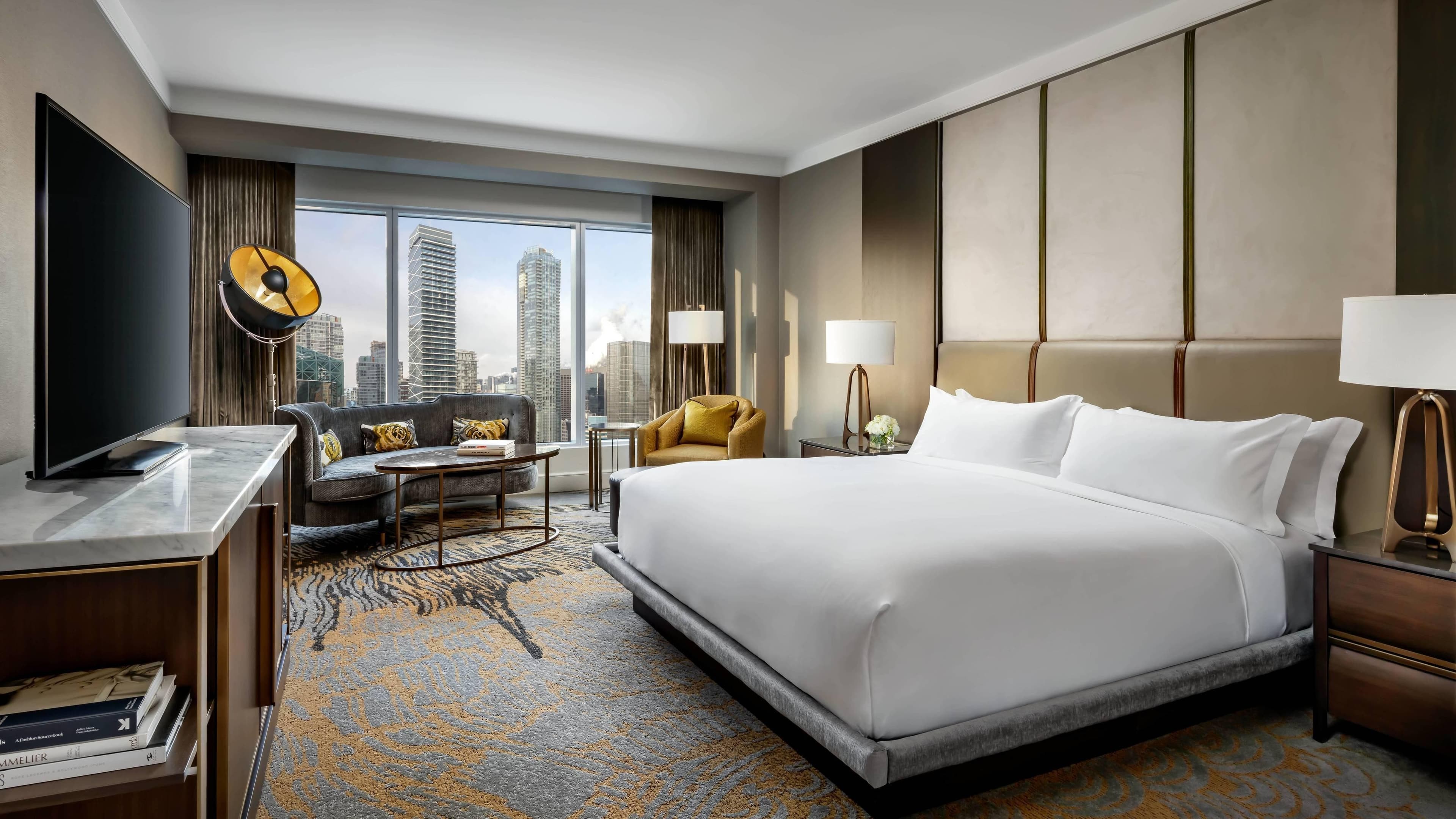 The Ritz-Carlton, Toronto - Image 2
