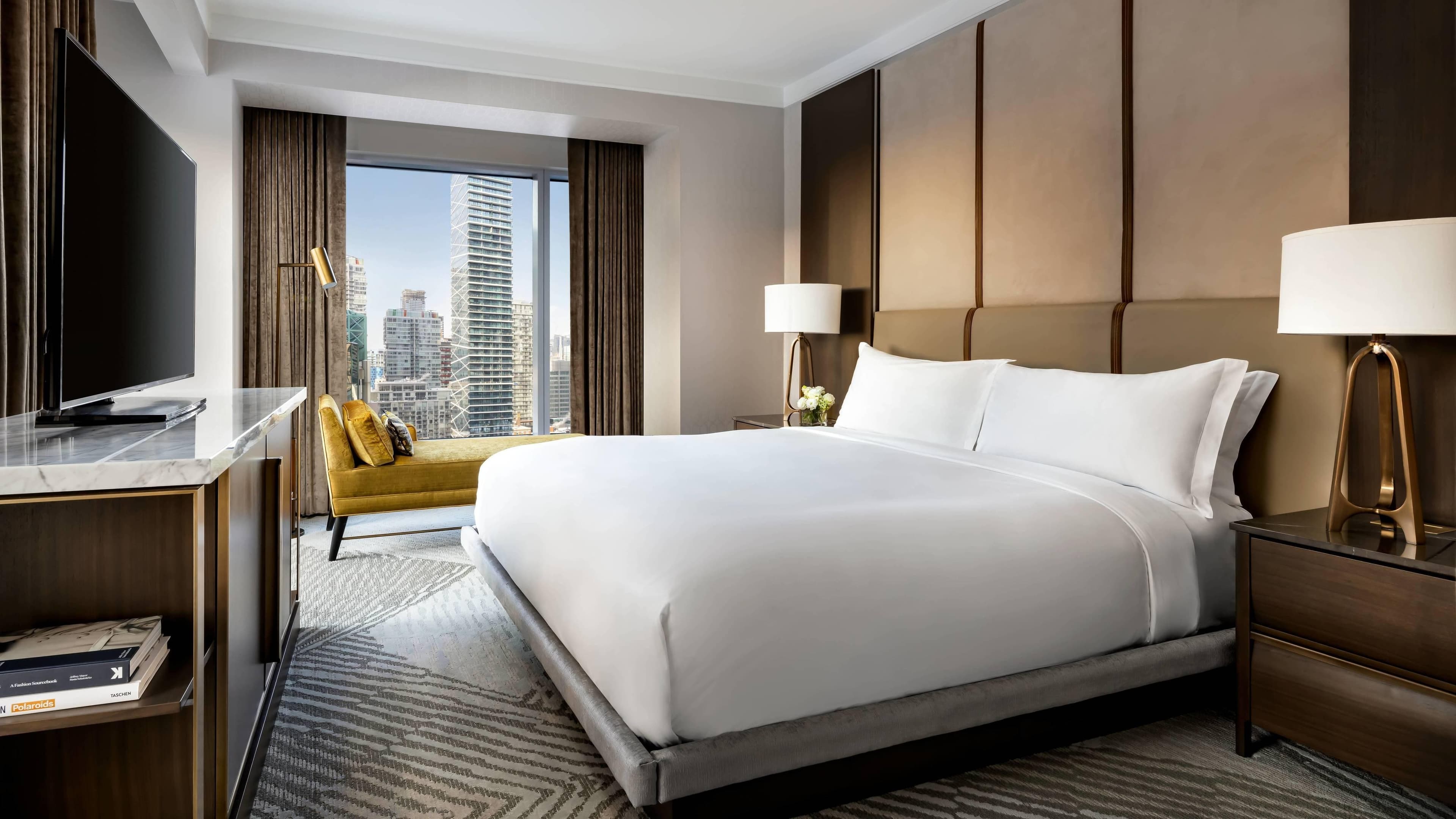 The Ritz-Carlton, Toronto — 11