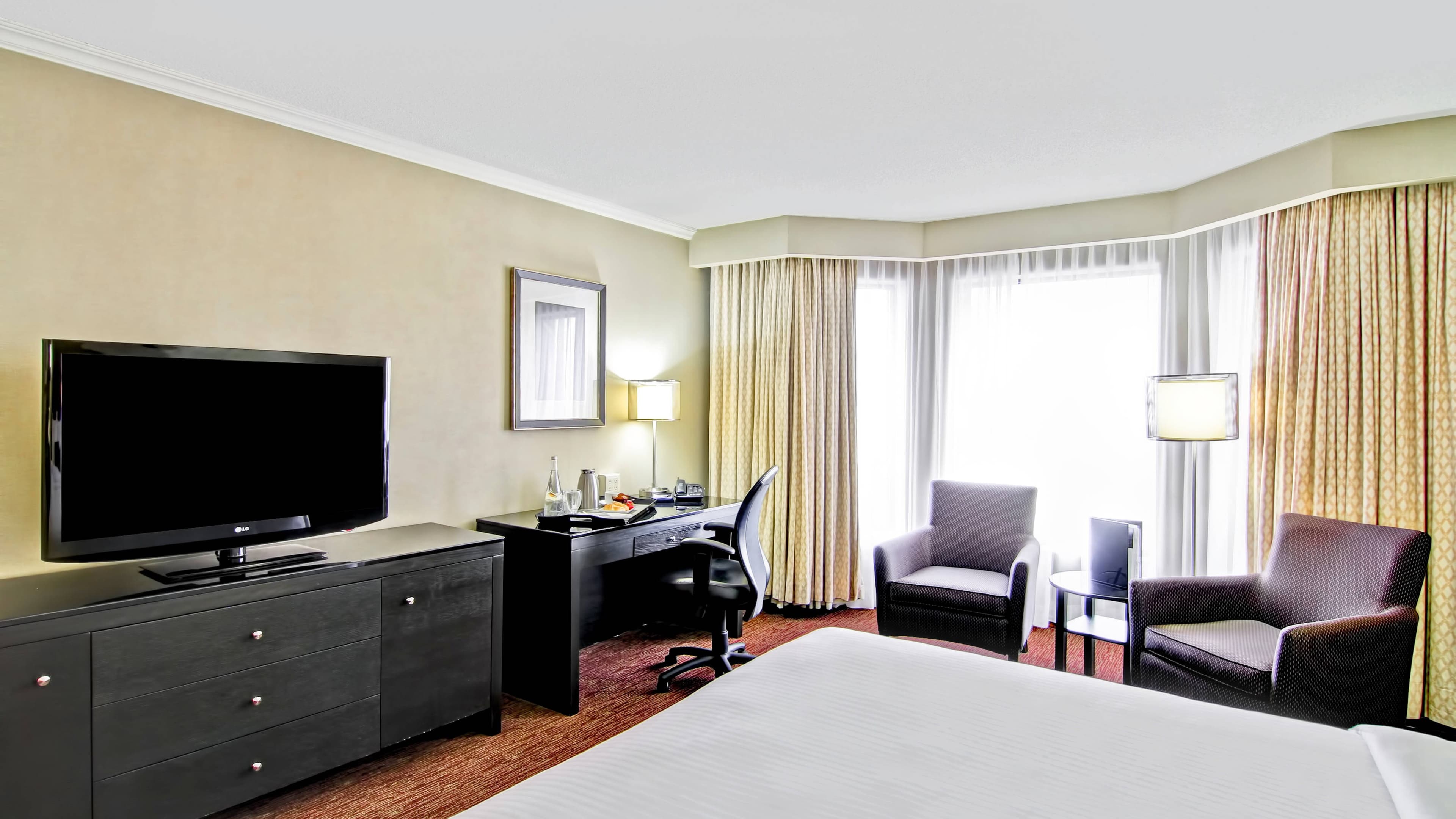 Staybridge Suites Oakville-Burlington — 9