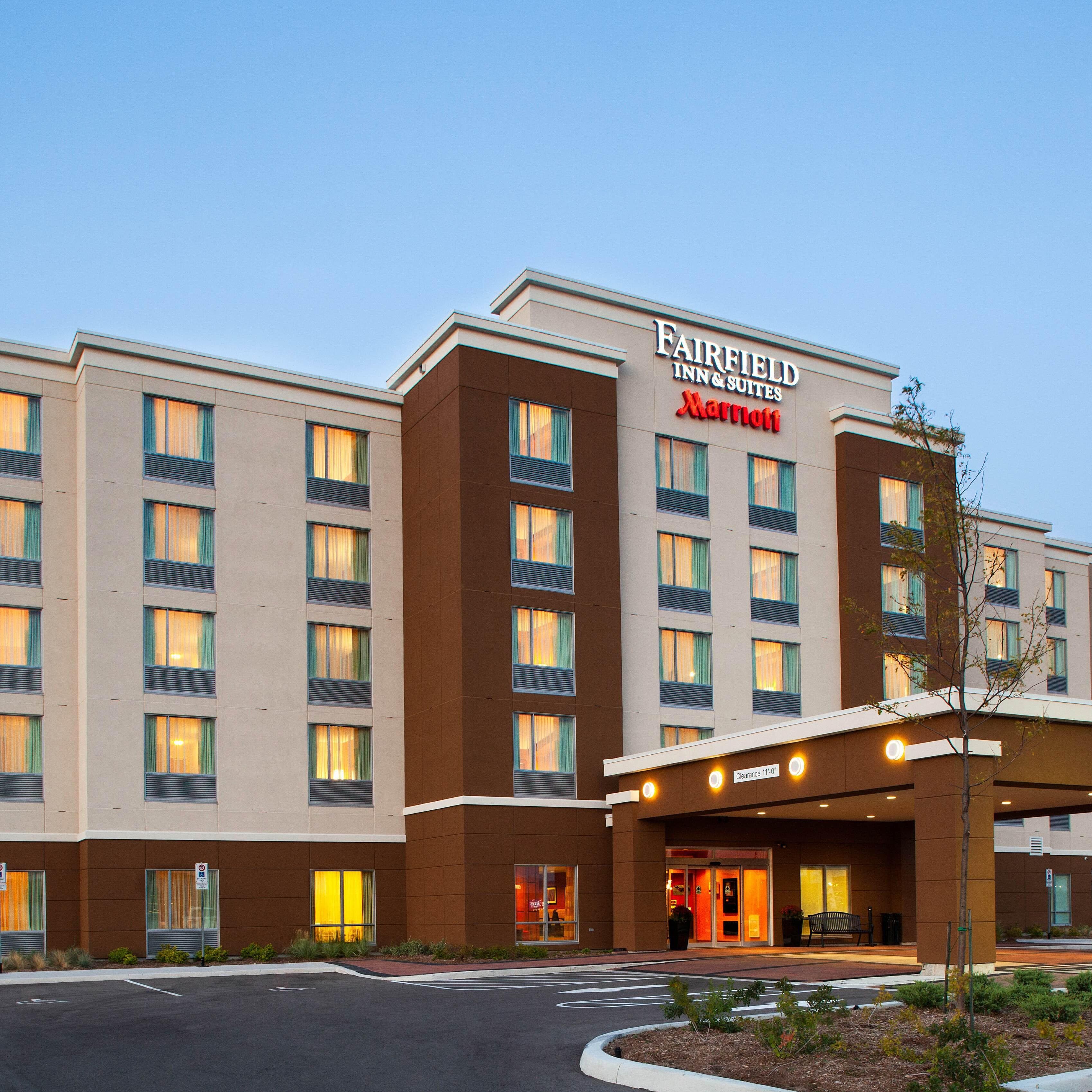 Fairfield Inn & Suites Toronto Mississauga - Image 1