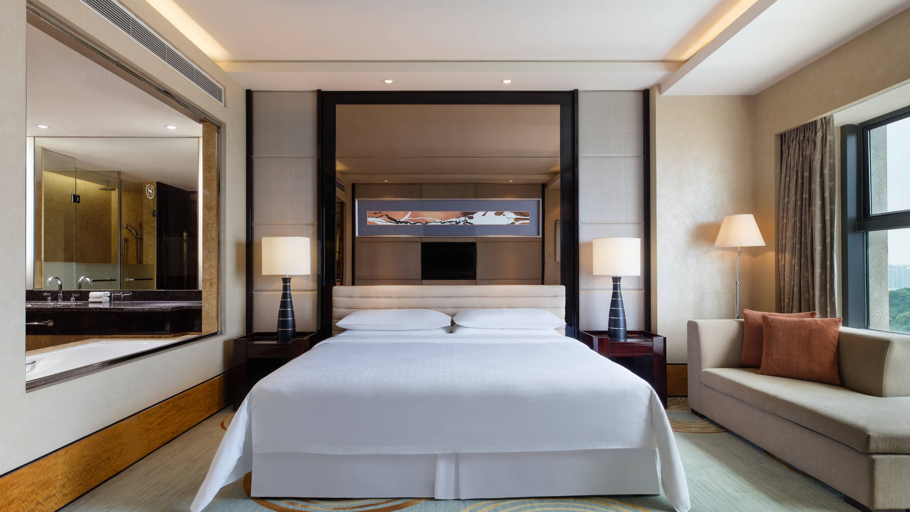 Sheraton Zhongshan Hotel - Image 2