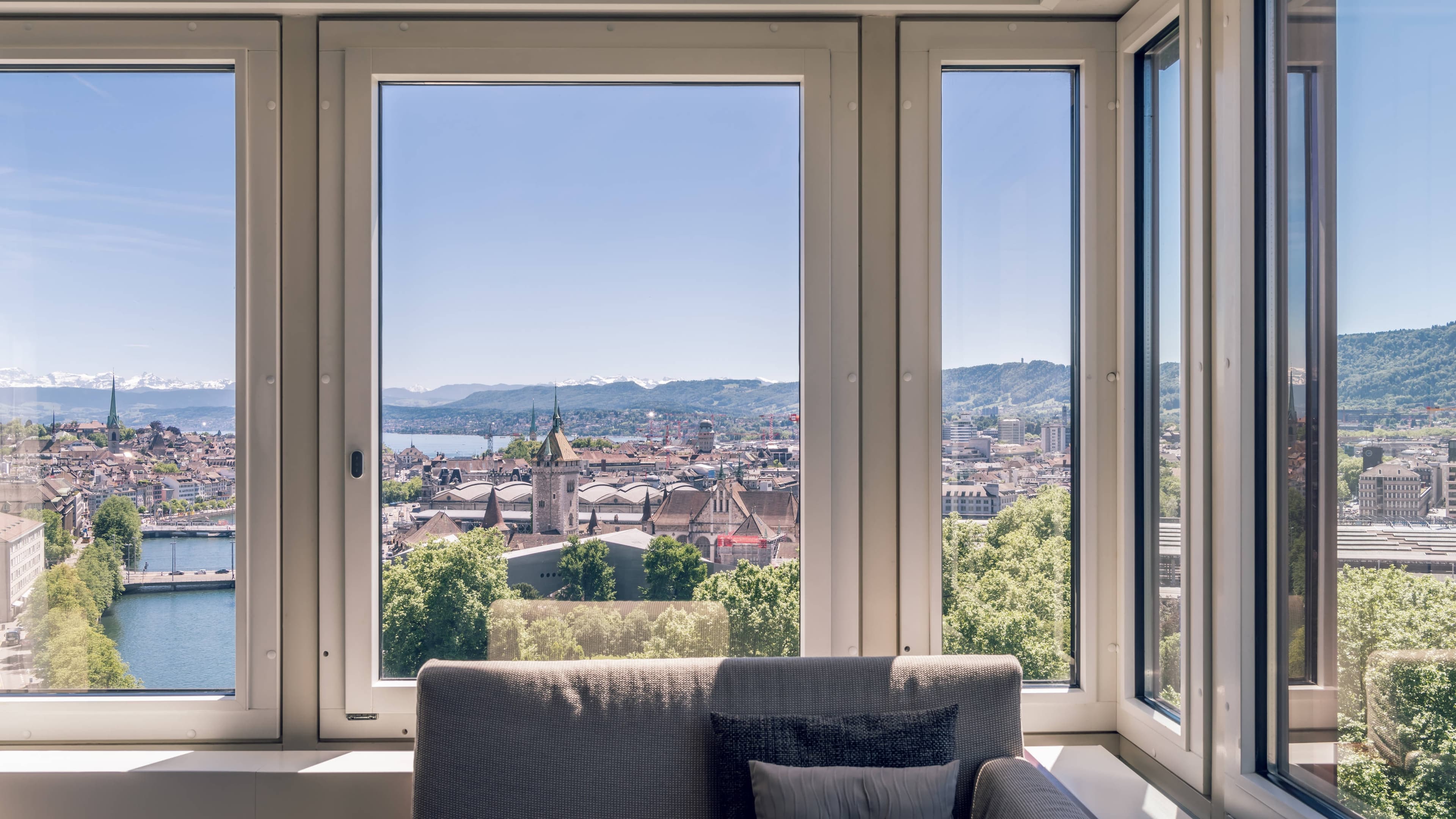 Zurich Marriott Hotel - Image 4