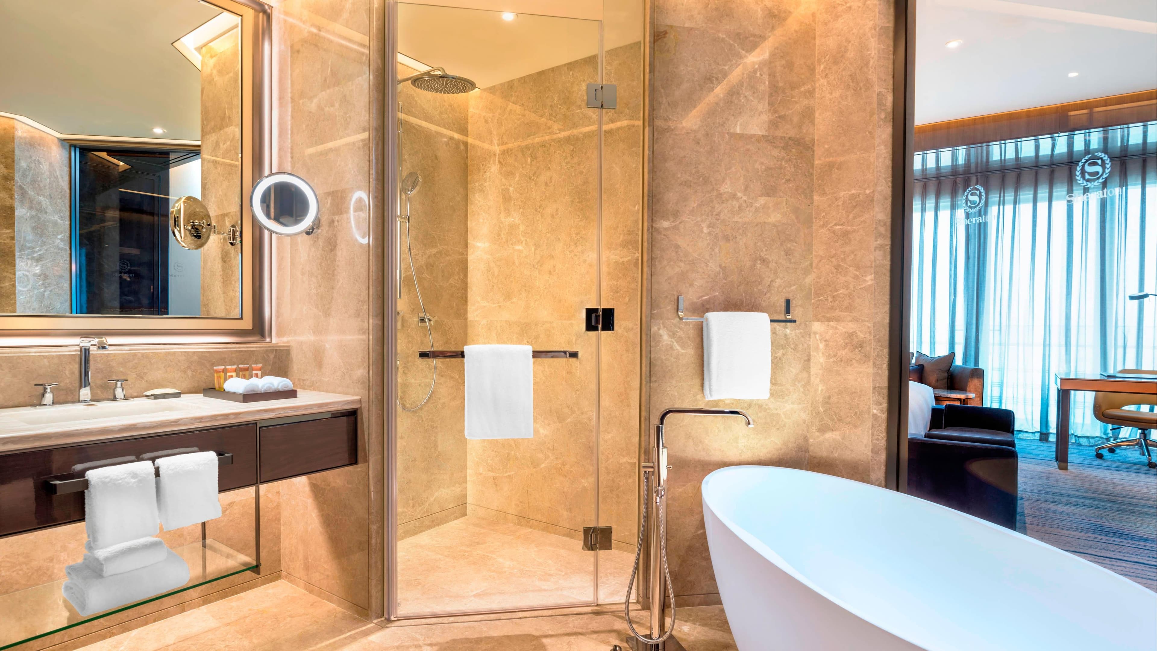 Sheraton Zhuhai Hotel - Image 4