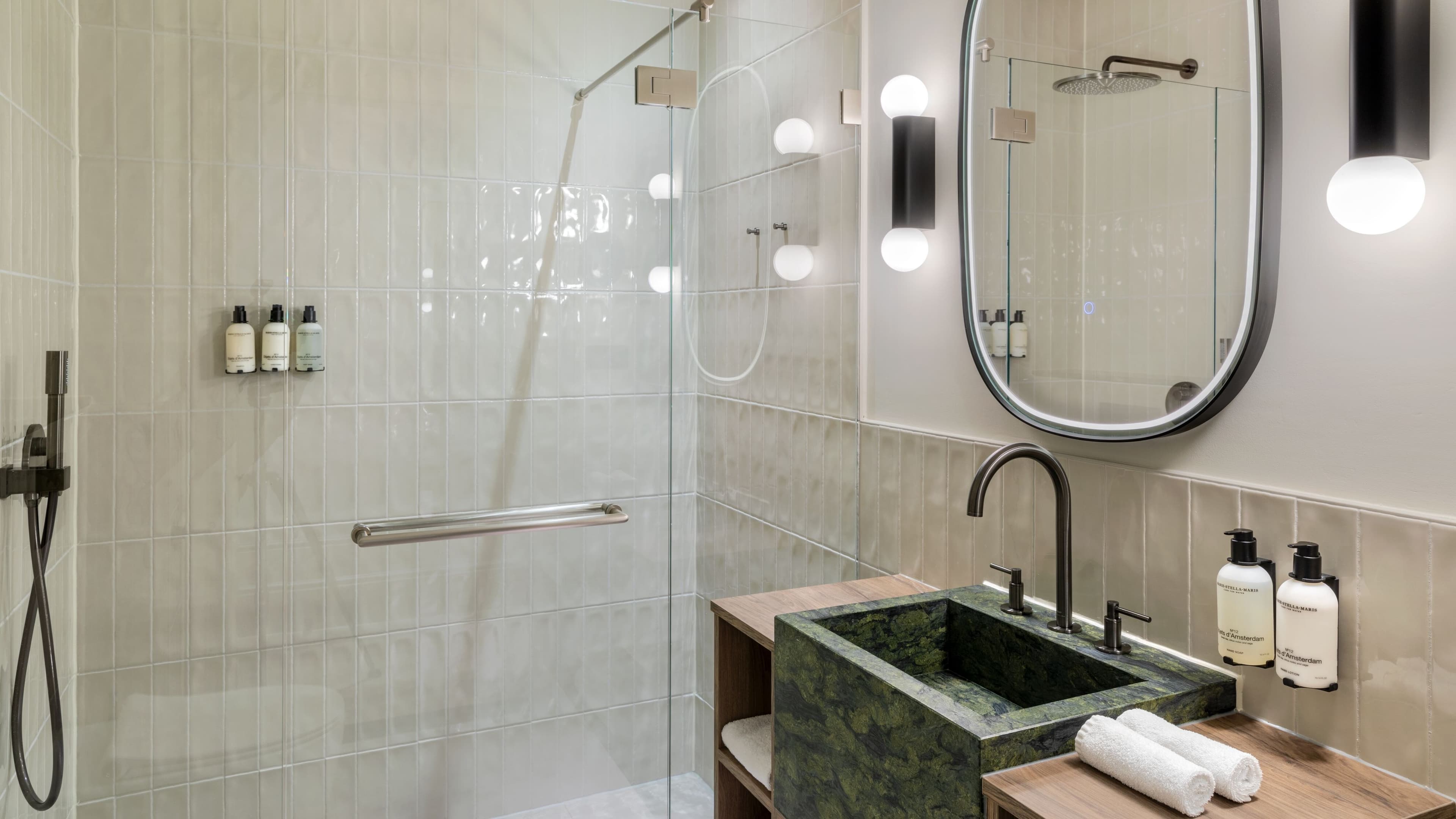 The College Hotel Amsterdam, Autograph Collection — 9