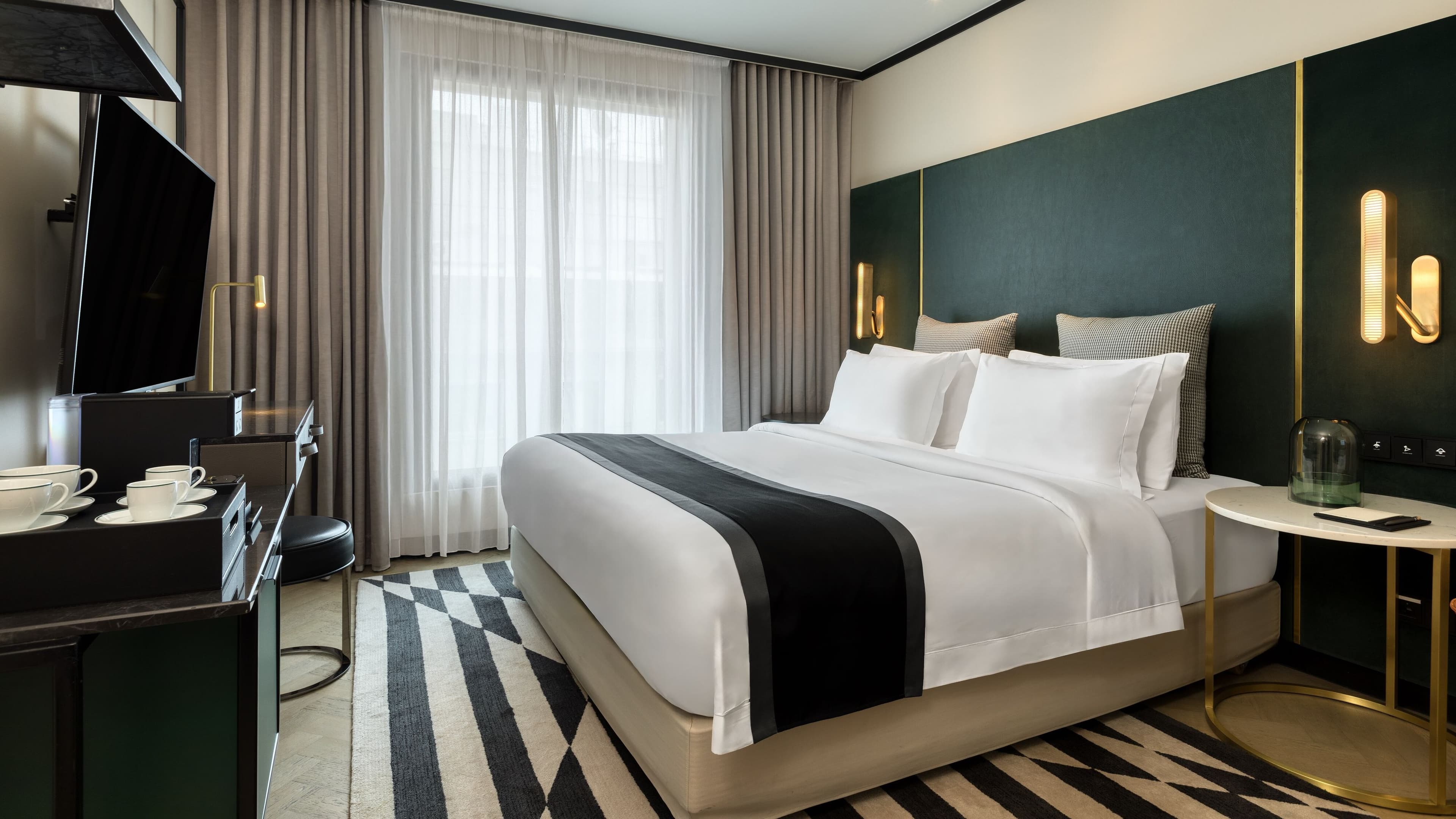 Academias Hotel, Autograph Collection — 16