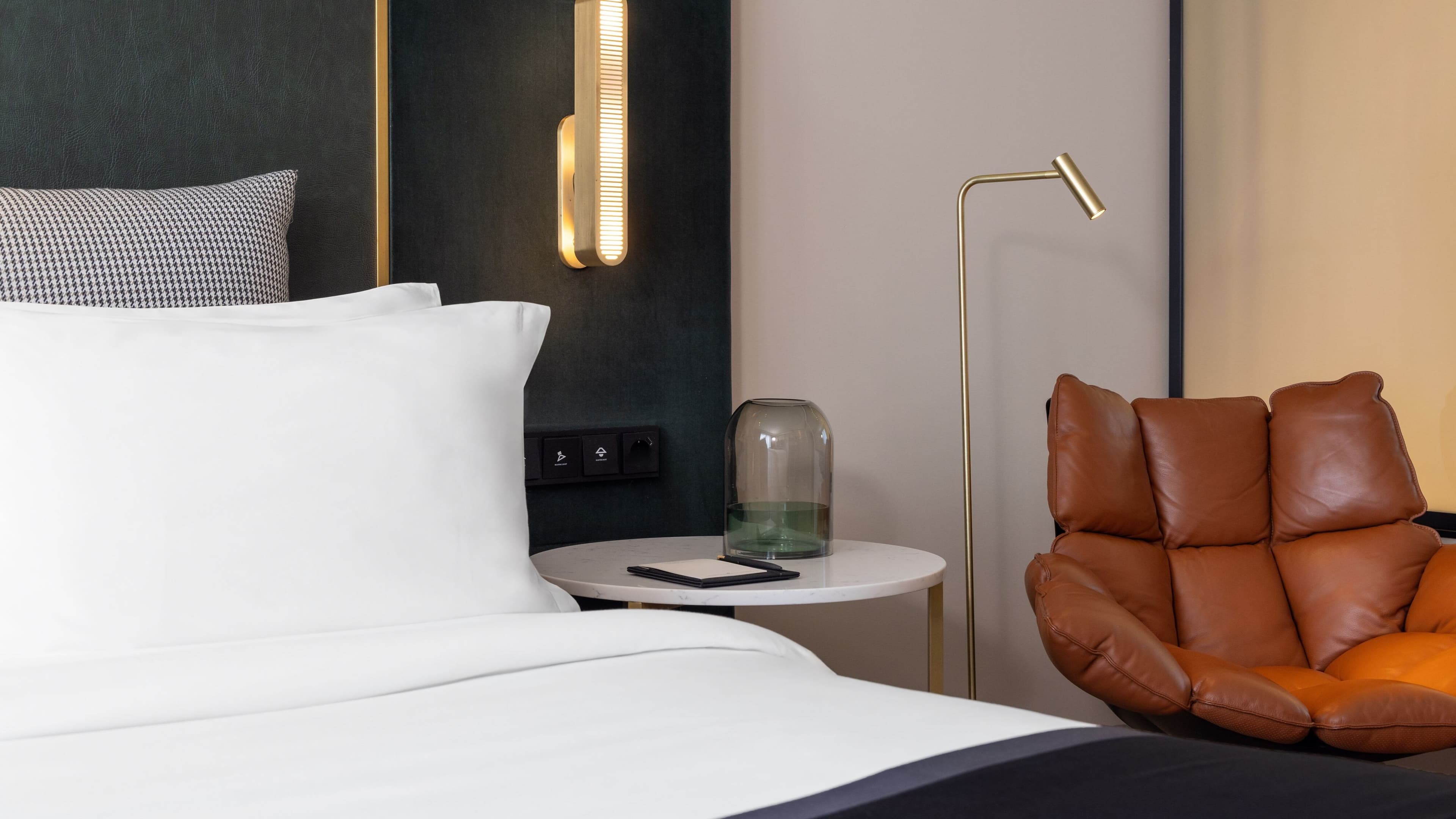 Academias Hotel, Autograph Collection — 17