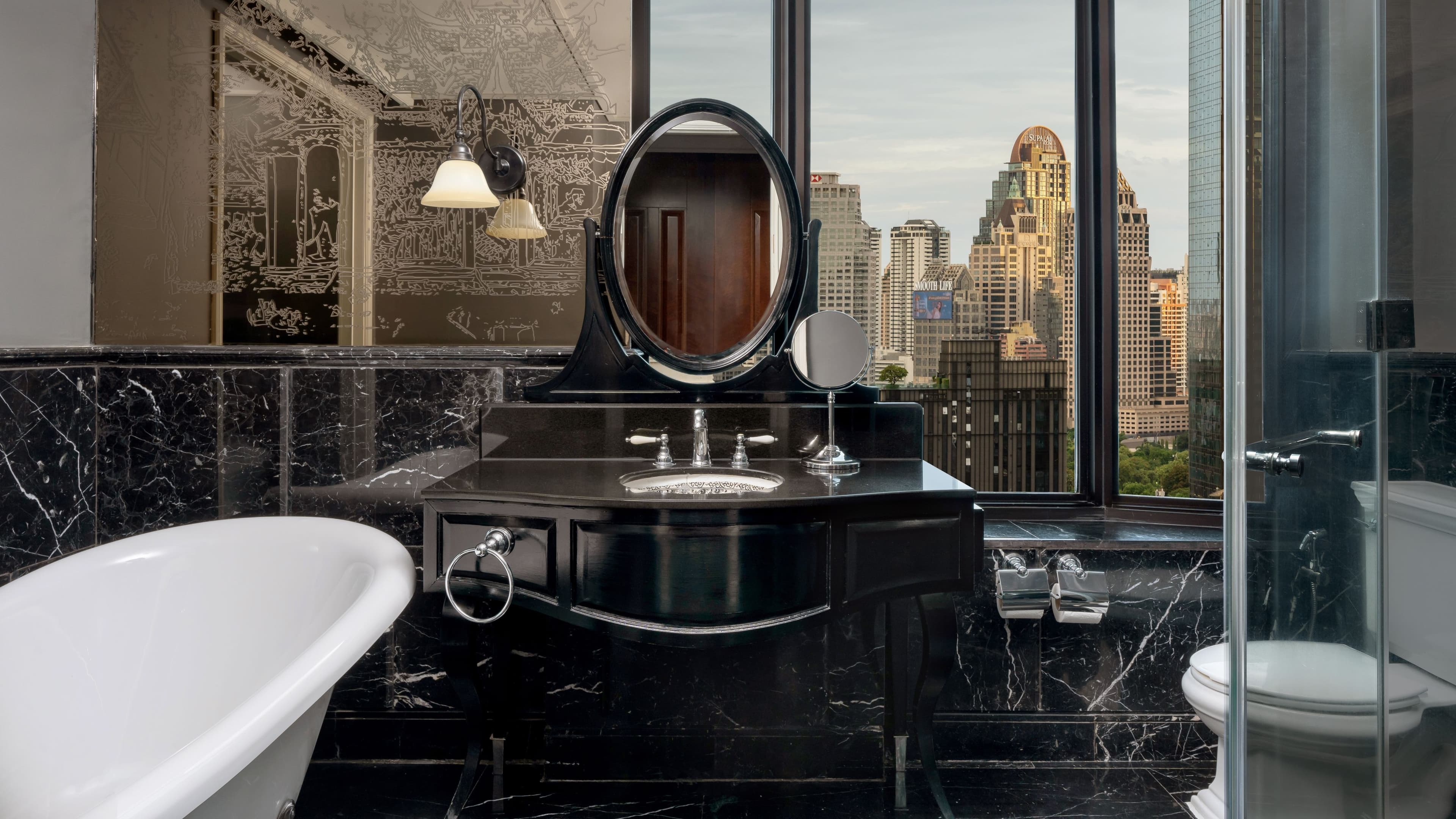 Hotel Muse Bangkok, Autograph Collection - Image 3