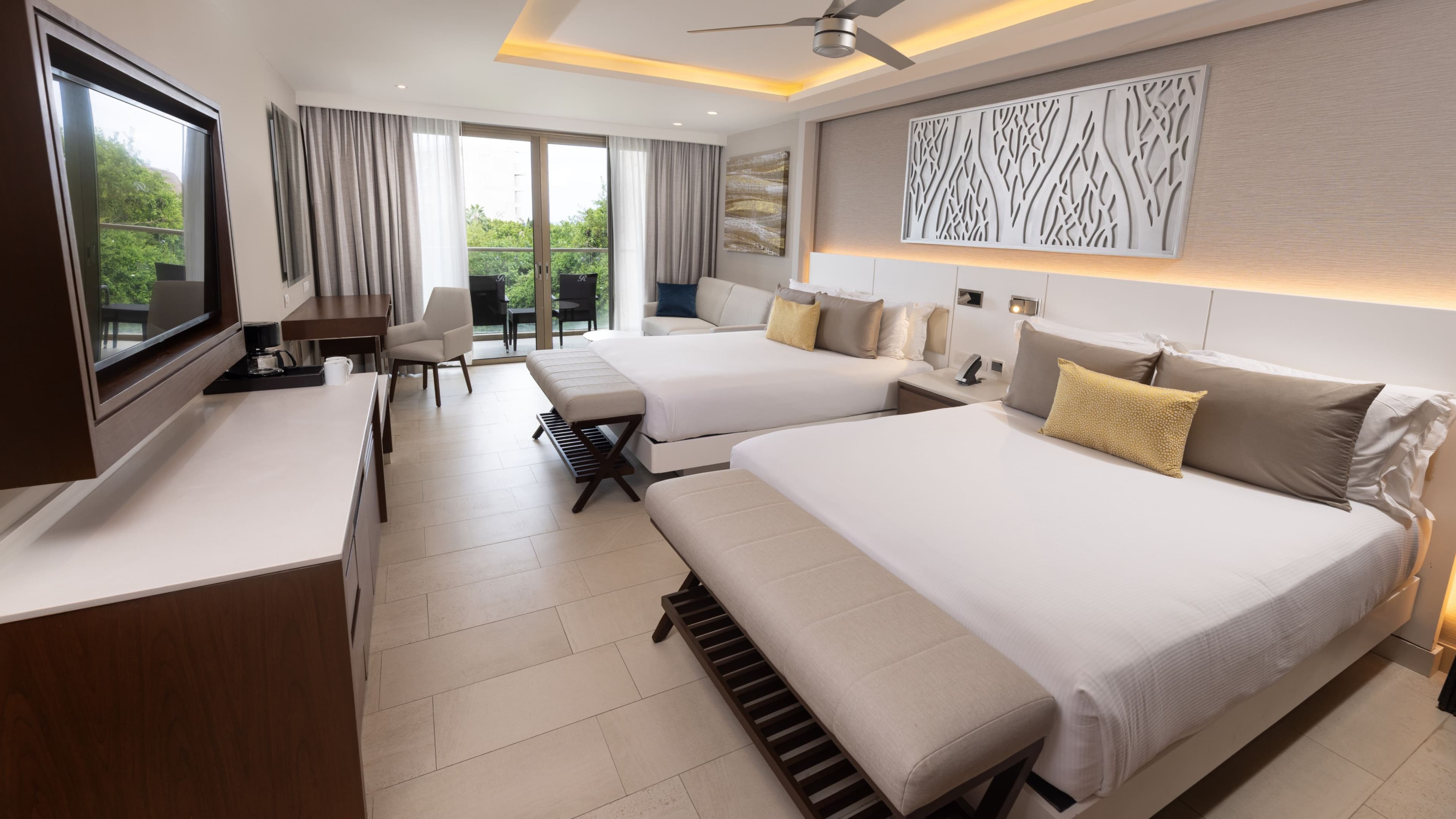 Royalton Riviera Cancun, An Autograph Collection All-Inclusive Resort & Casino - Image 4