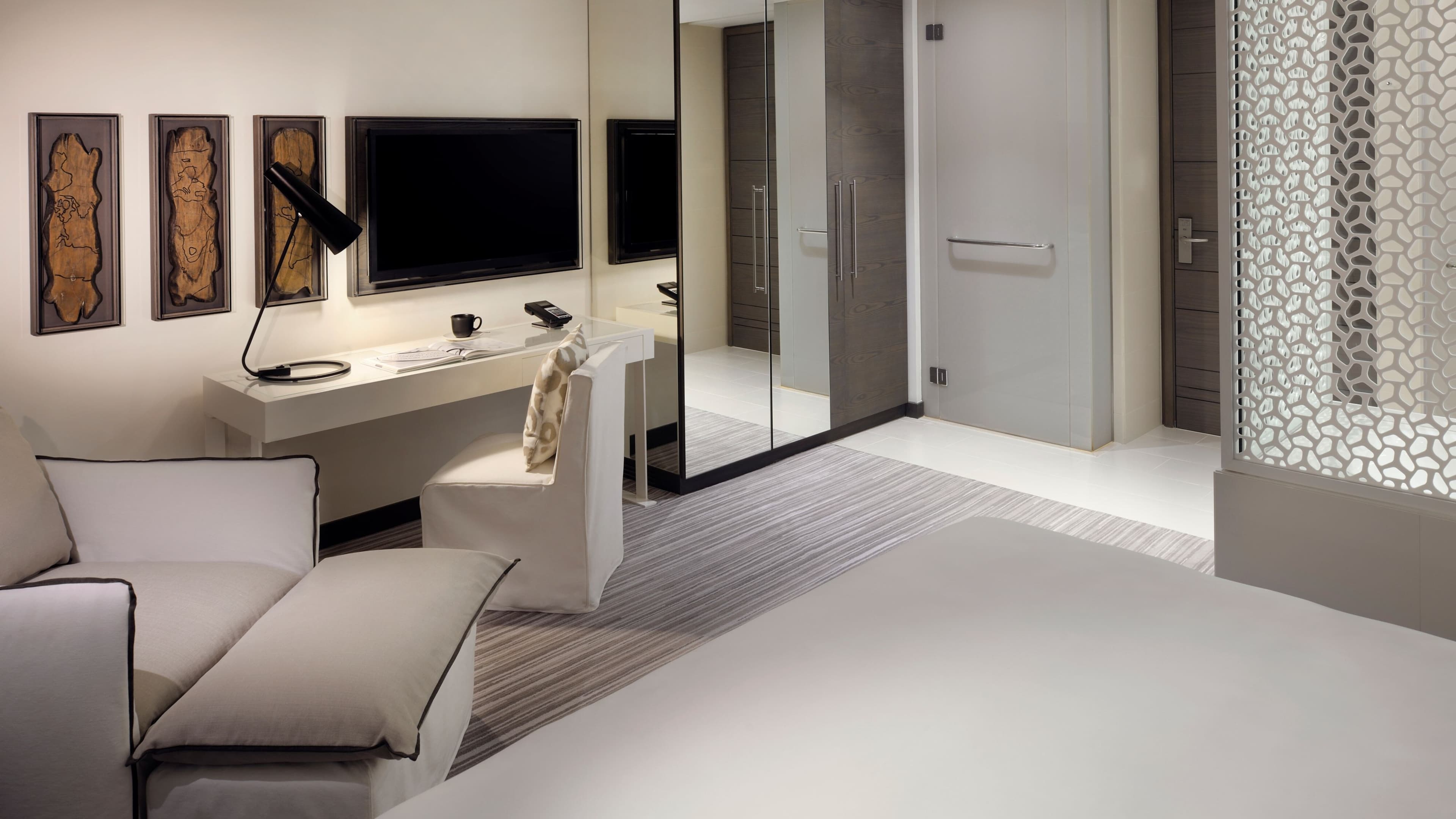 Deluxe Guest room - Image 1