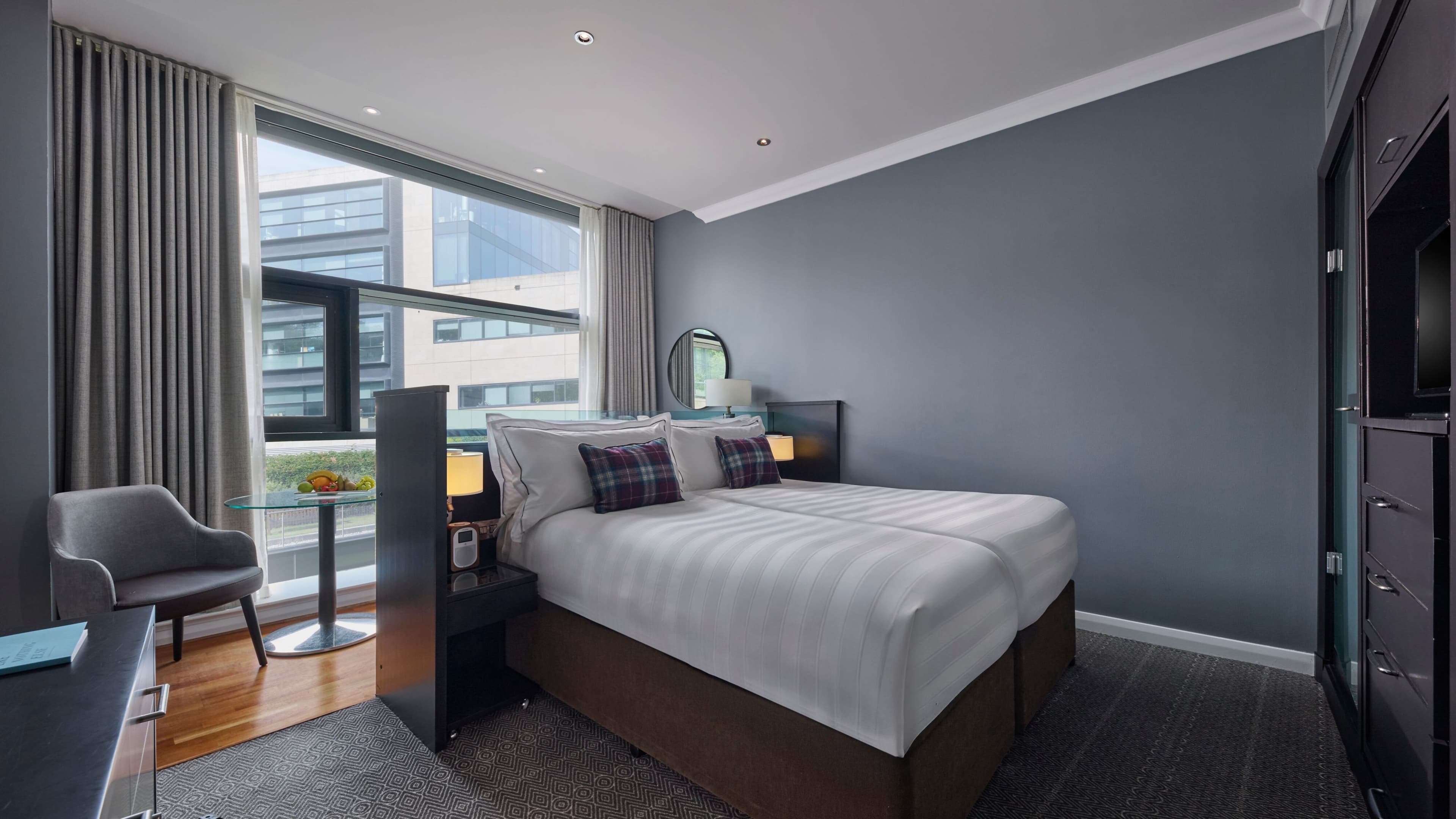 Signature Twin Room - Image 1