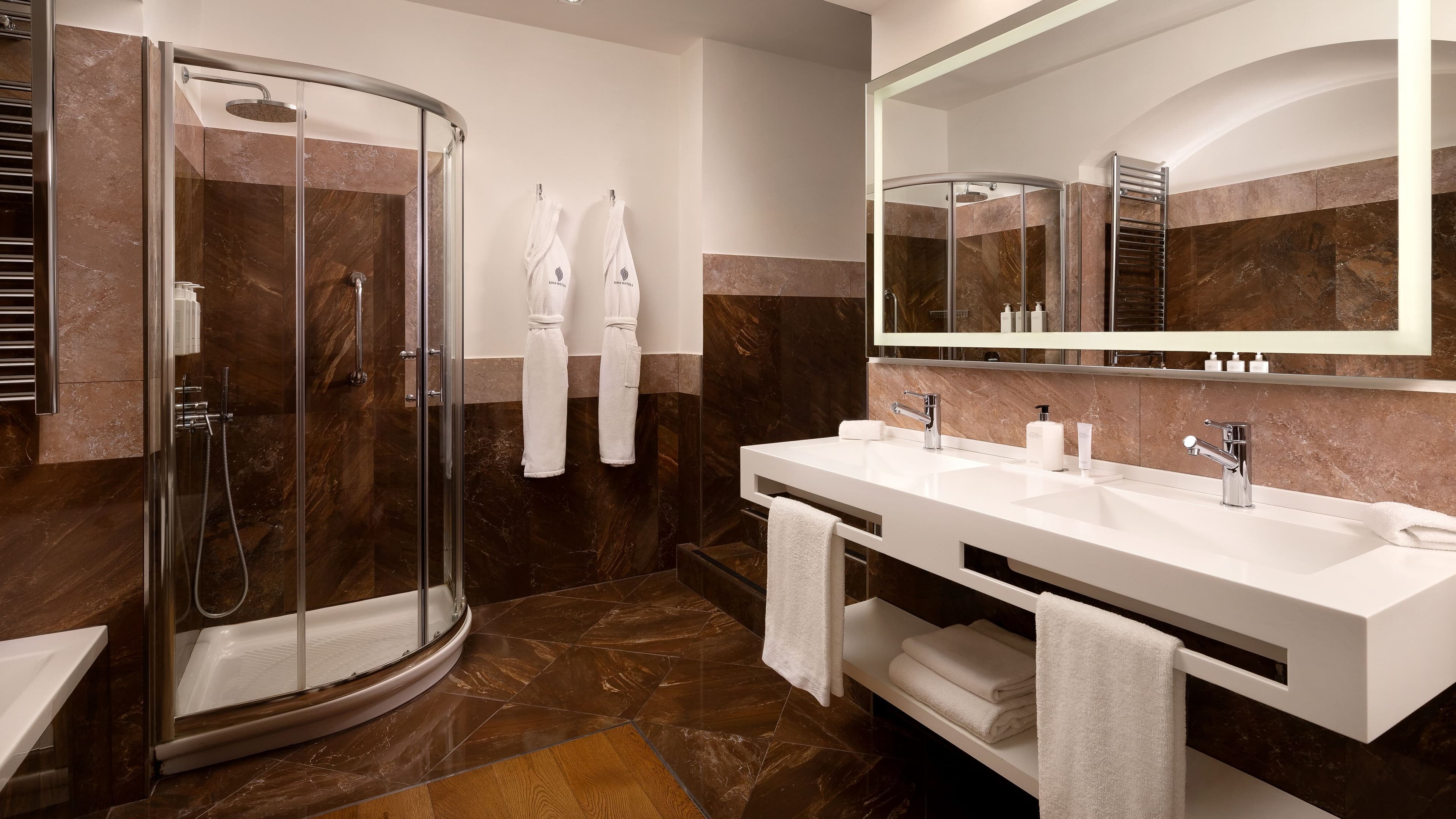 Sina Villa Medici, Autograph Collection - Image 5