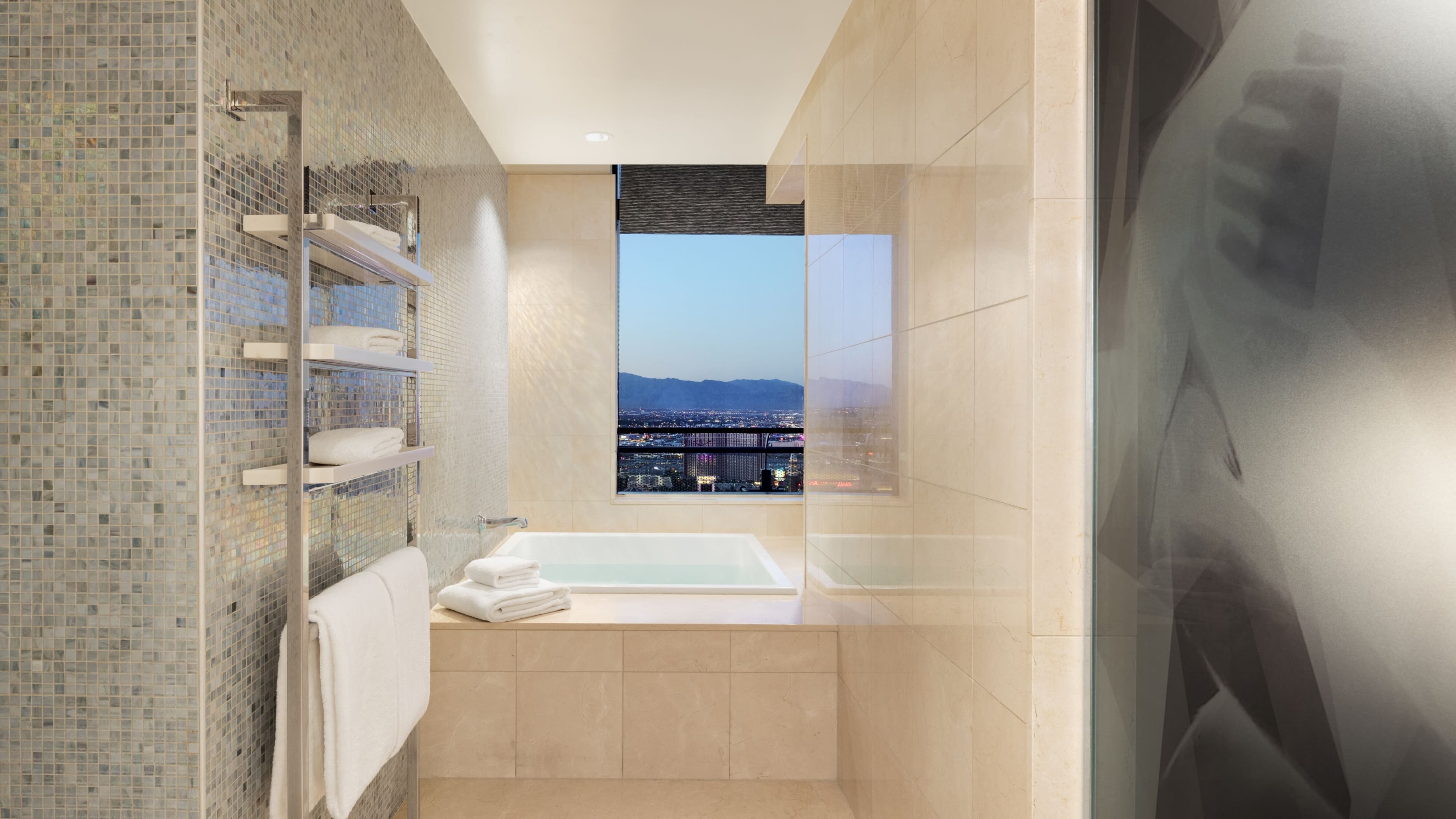 The Cosmopolitan of Las Vegas, Autograph Collection — 16