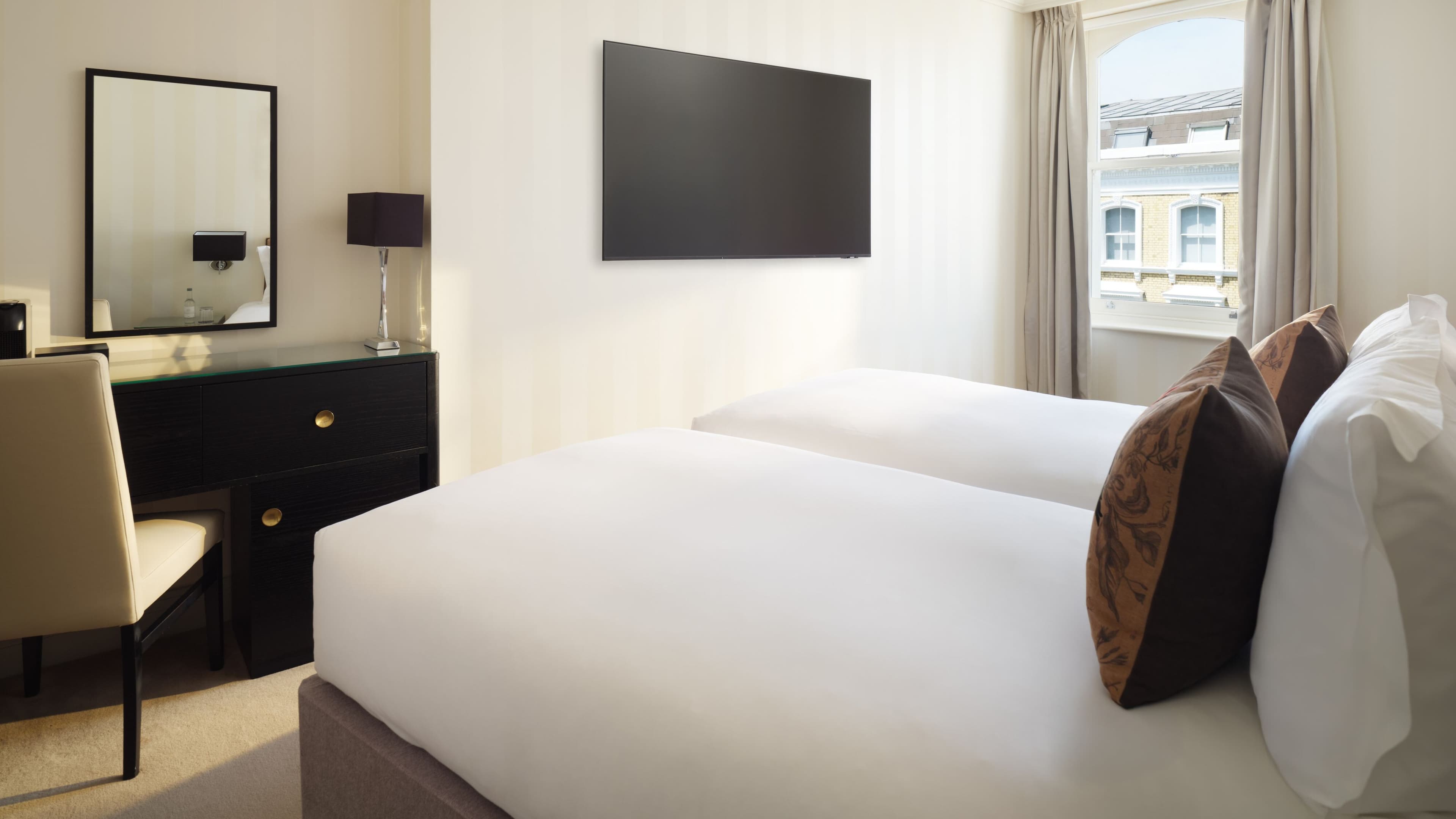 Hotel Xenia, Autograph Collection — 6