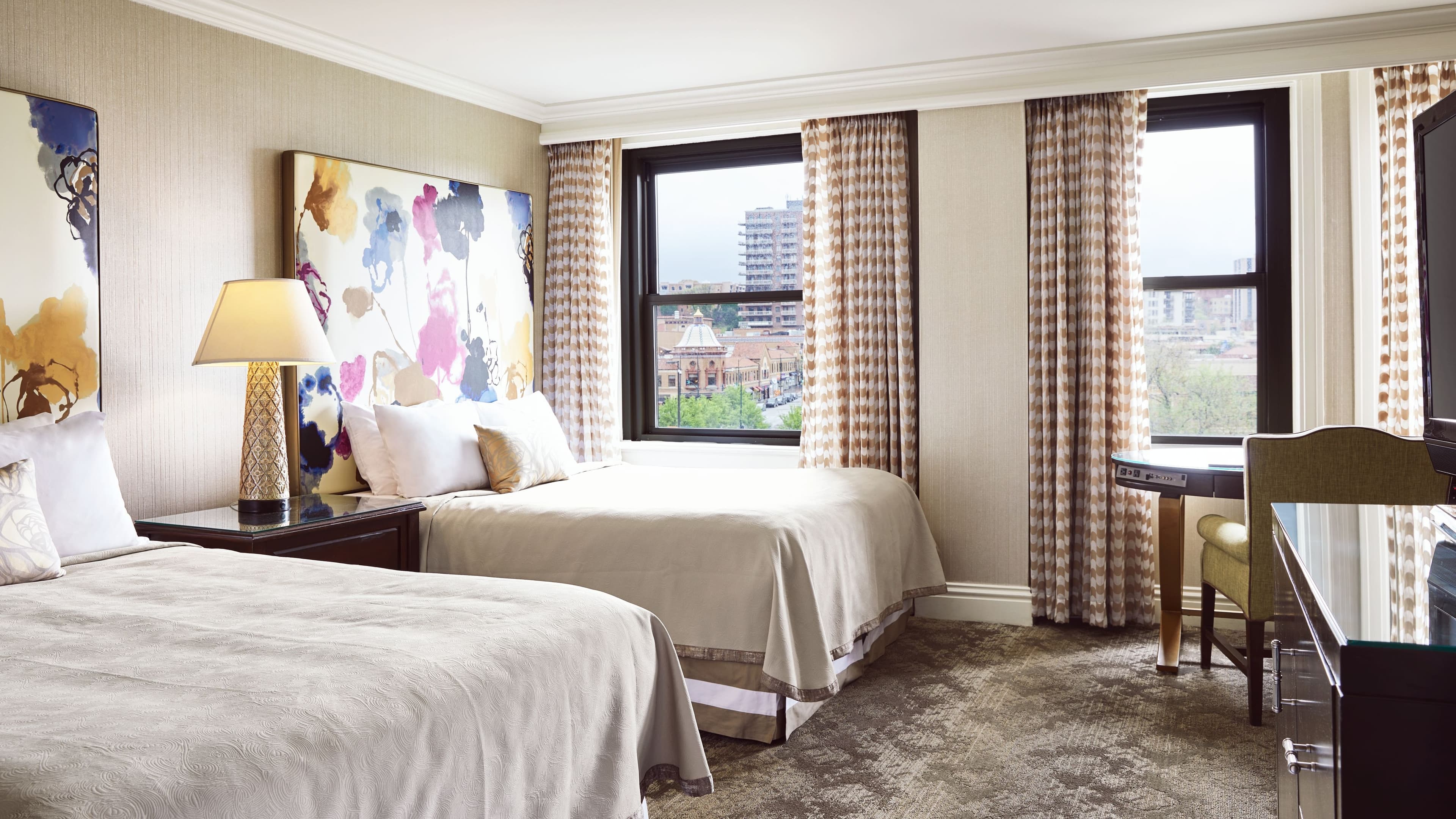 The Raphael Hotel, Autograph Collection — 11