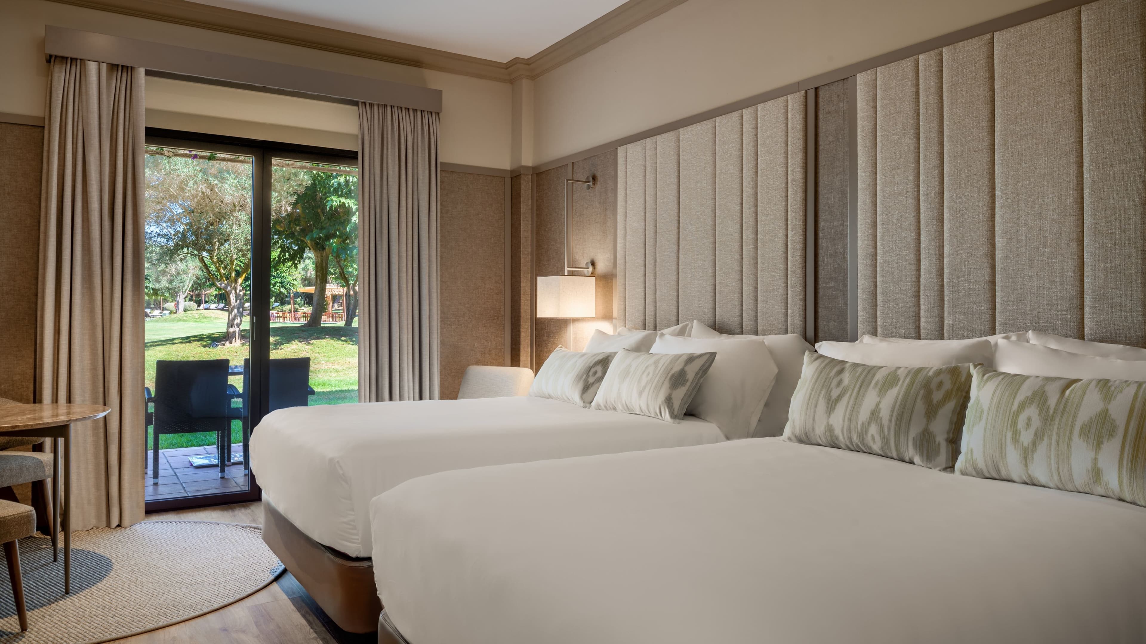 Deluxe Guest room - Image 1