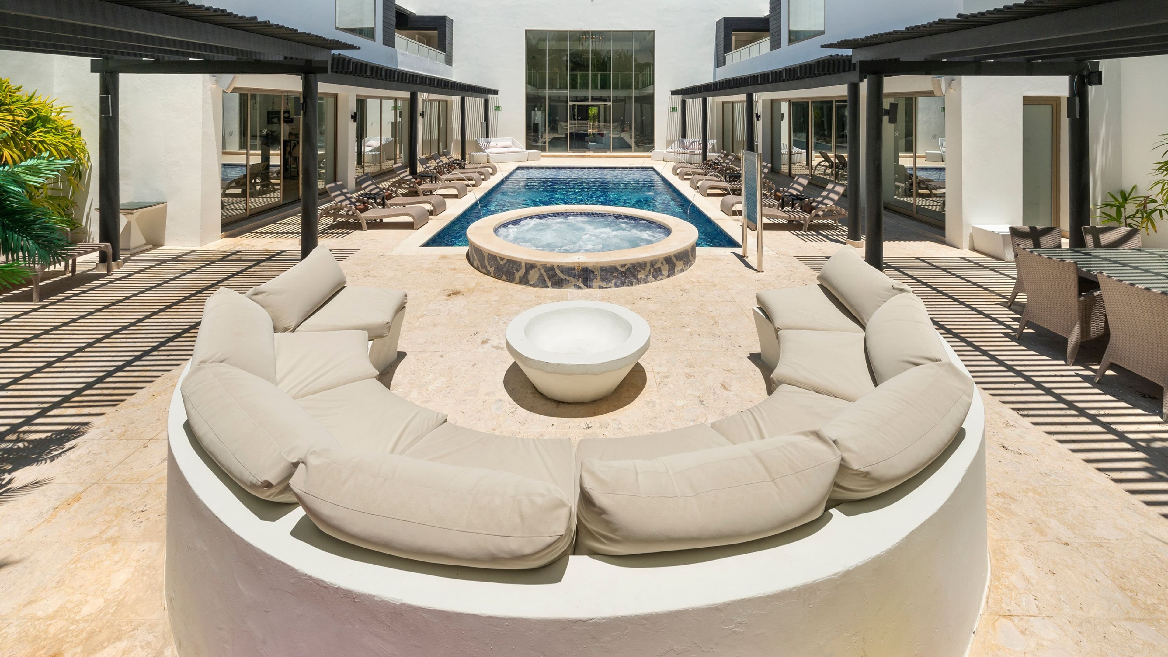 Royalton CHIC Punta Cana, An Autograph Collection All-Inclusive Resort & Casino - Adults Only — 8