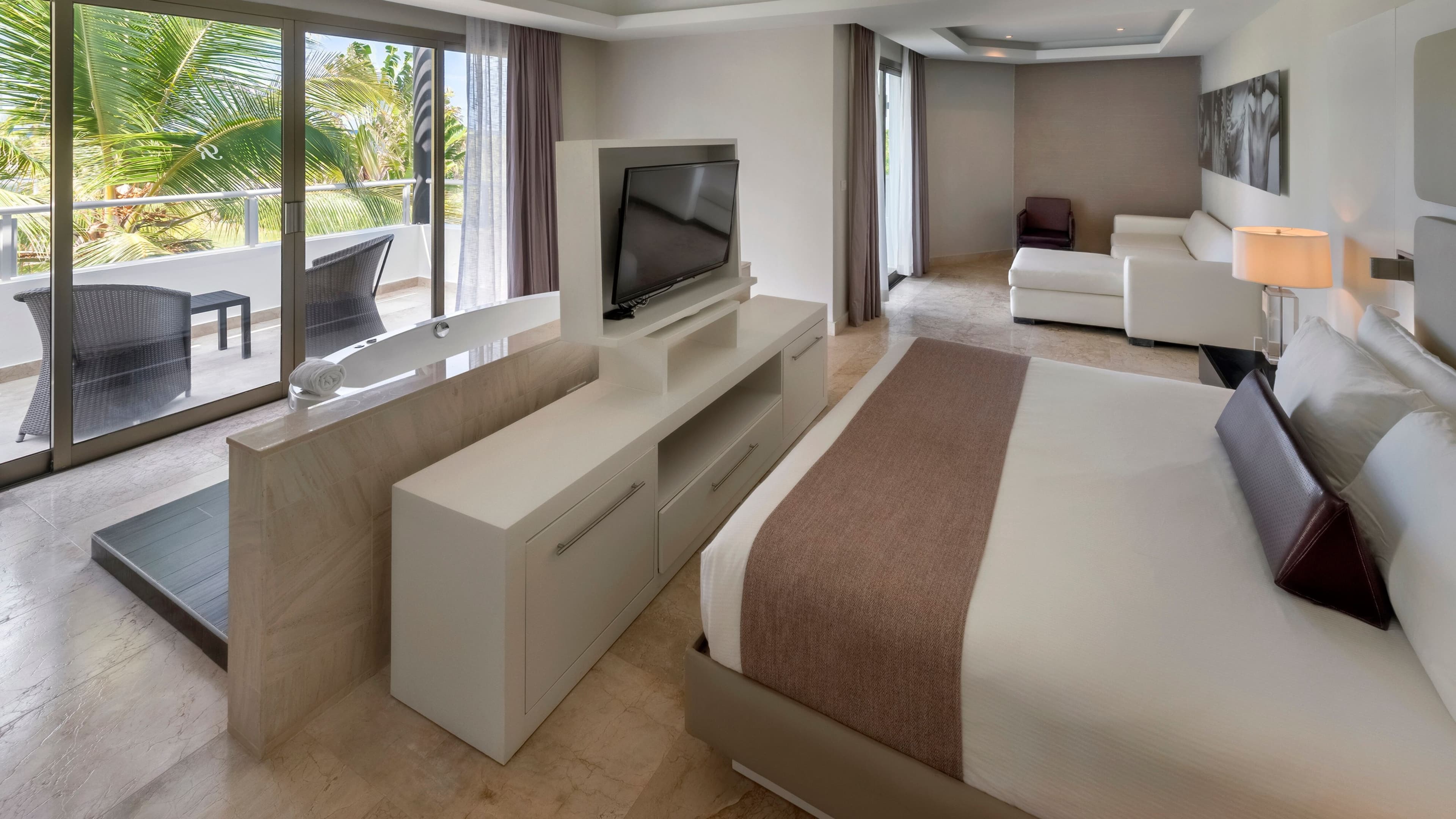 Royalton CHIC Punta Cana, An Autograph Collection All-Inclusive Resort & Casino - Adults Only — 6