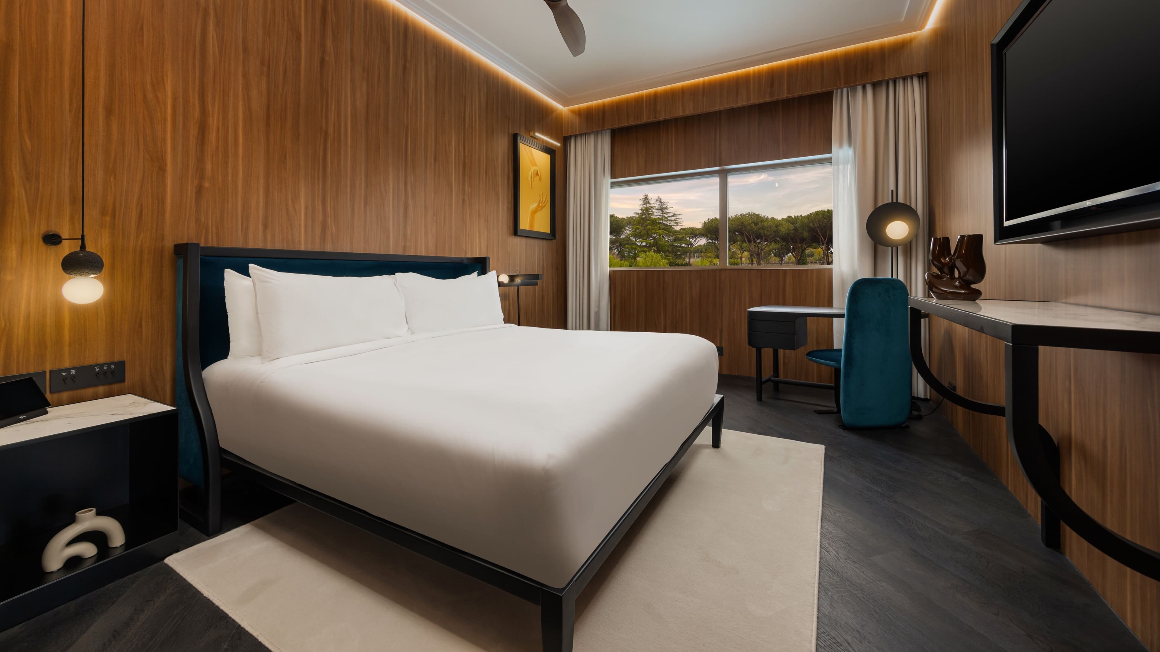 Cardo Roma, Autograph Collection - Image 4