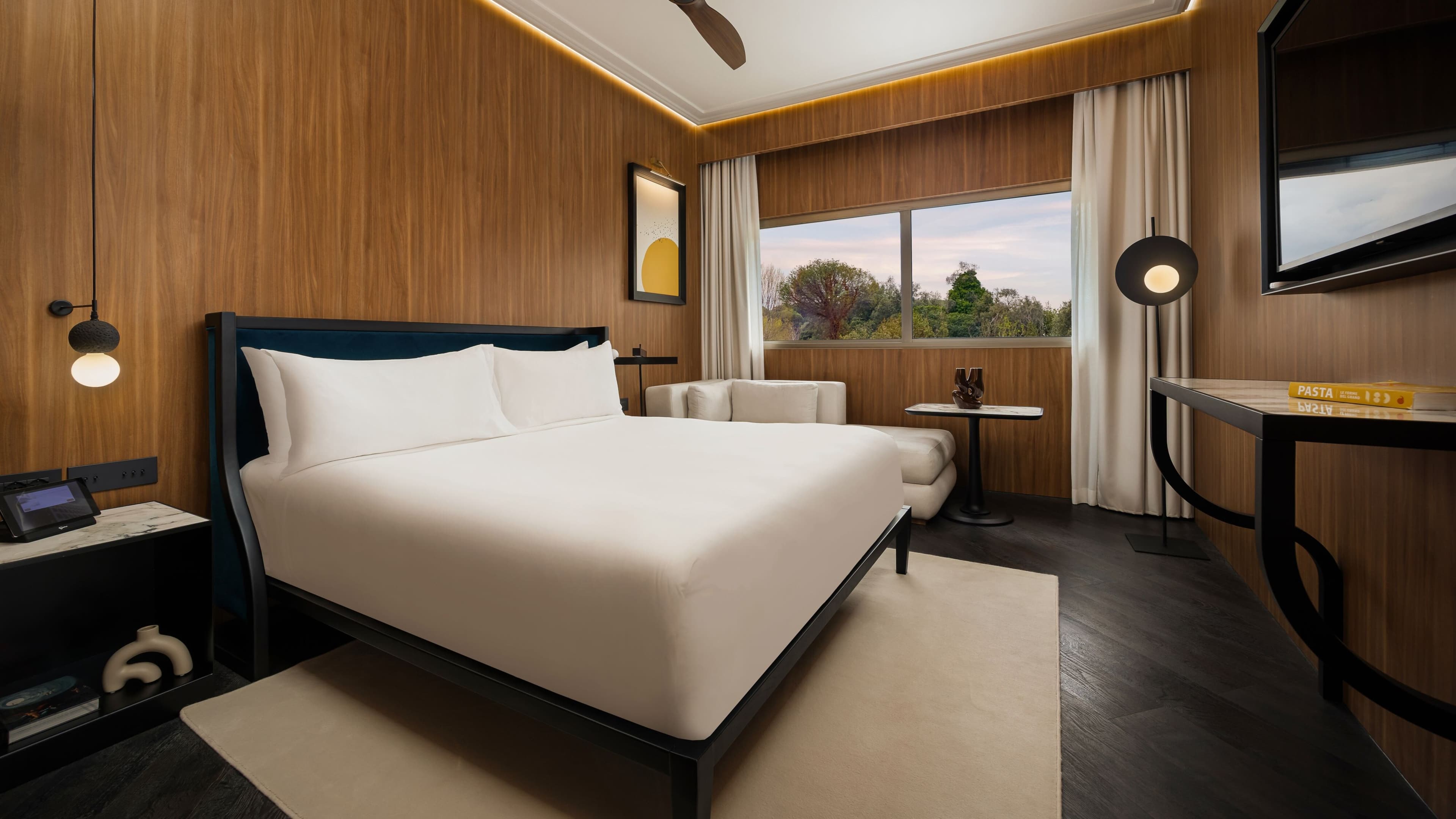 Cardo Roma, Autograph Collection - Image 5