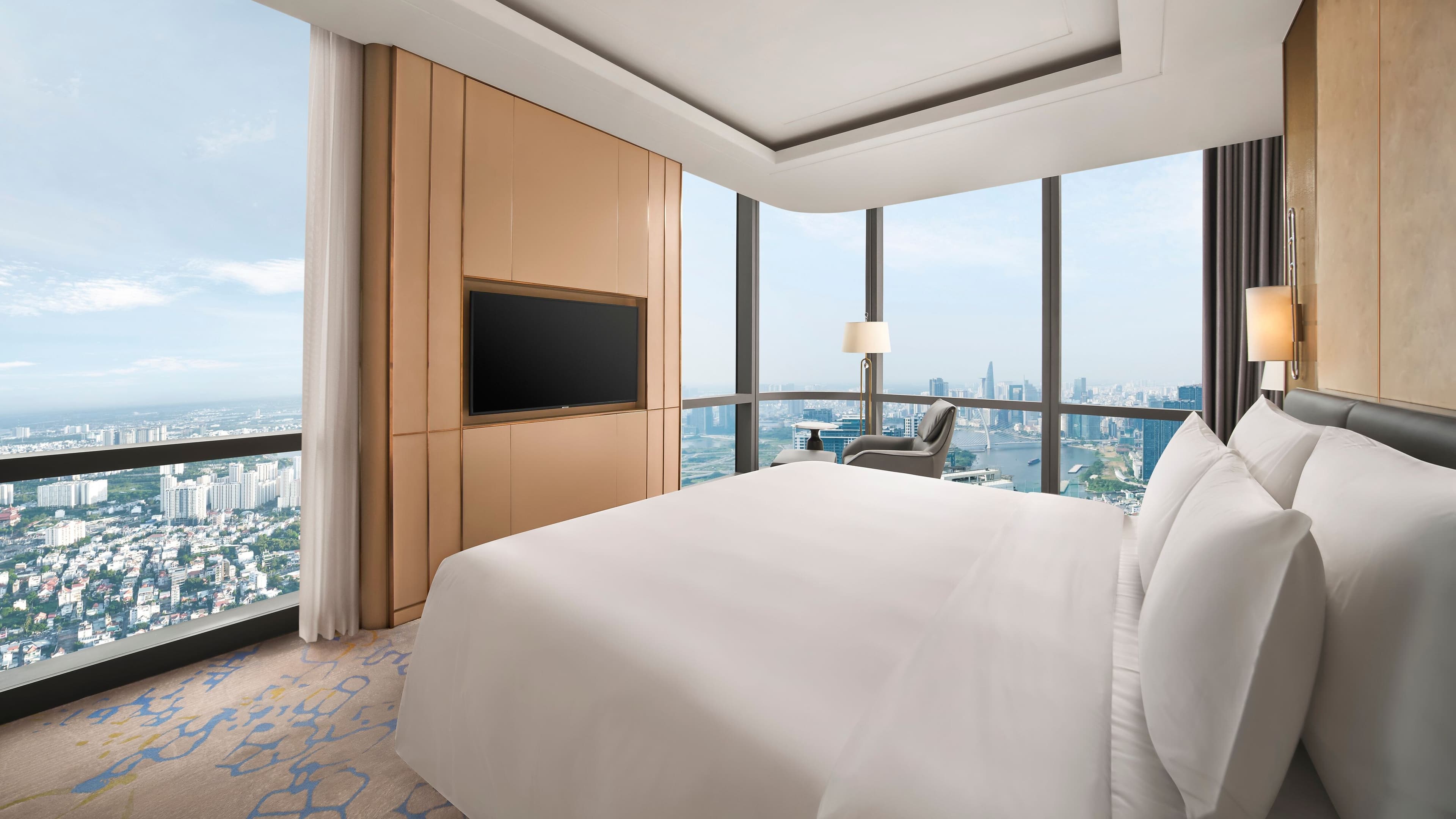 Vinpearl Landmark 81, Autograph Collection — 49