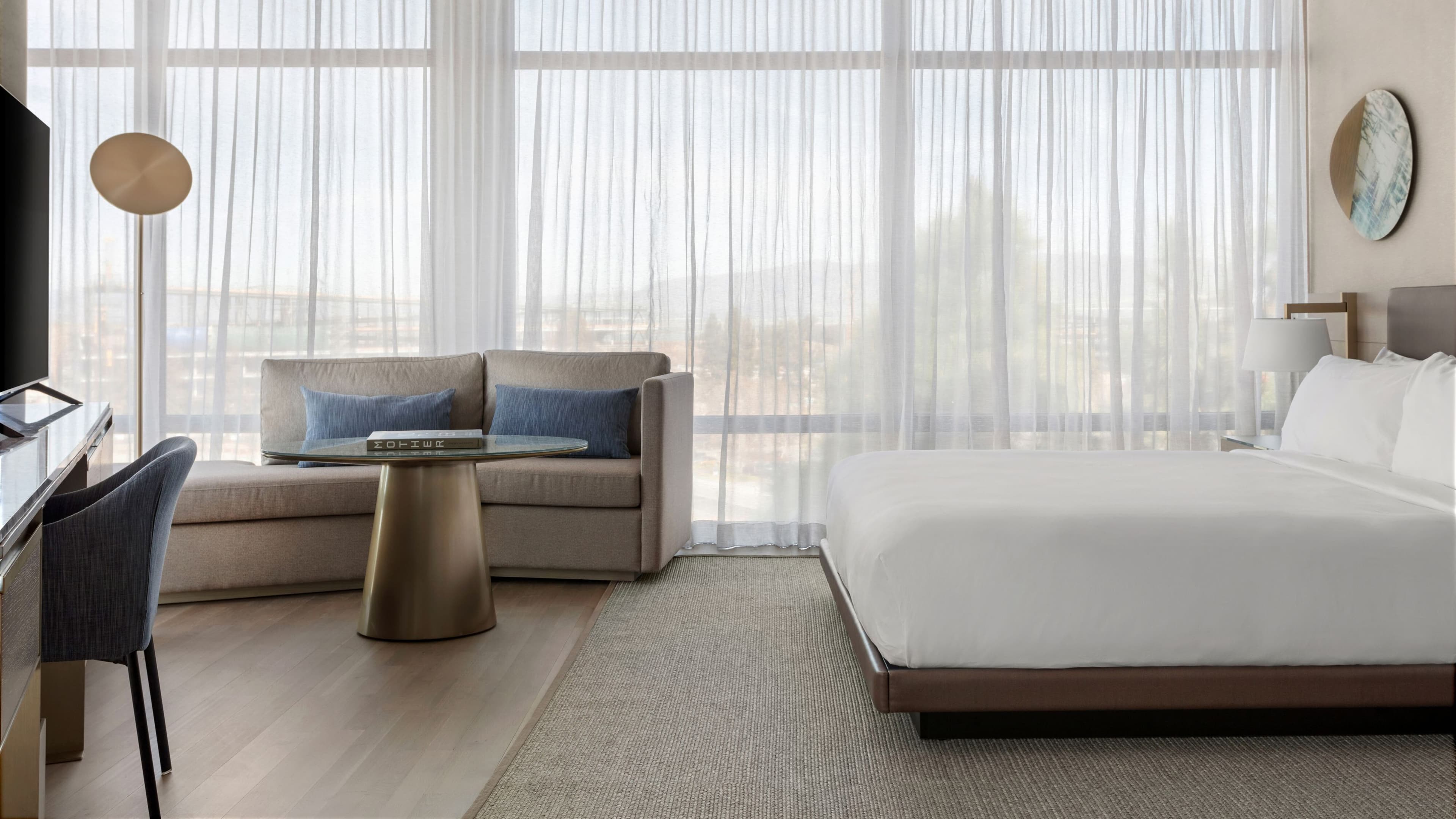TETRA Hotel,  Autograph Collection — 9