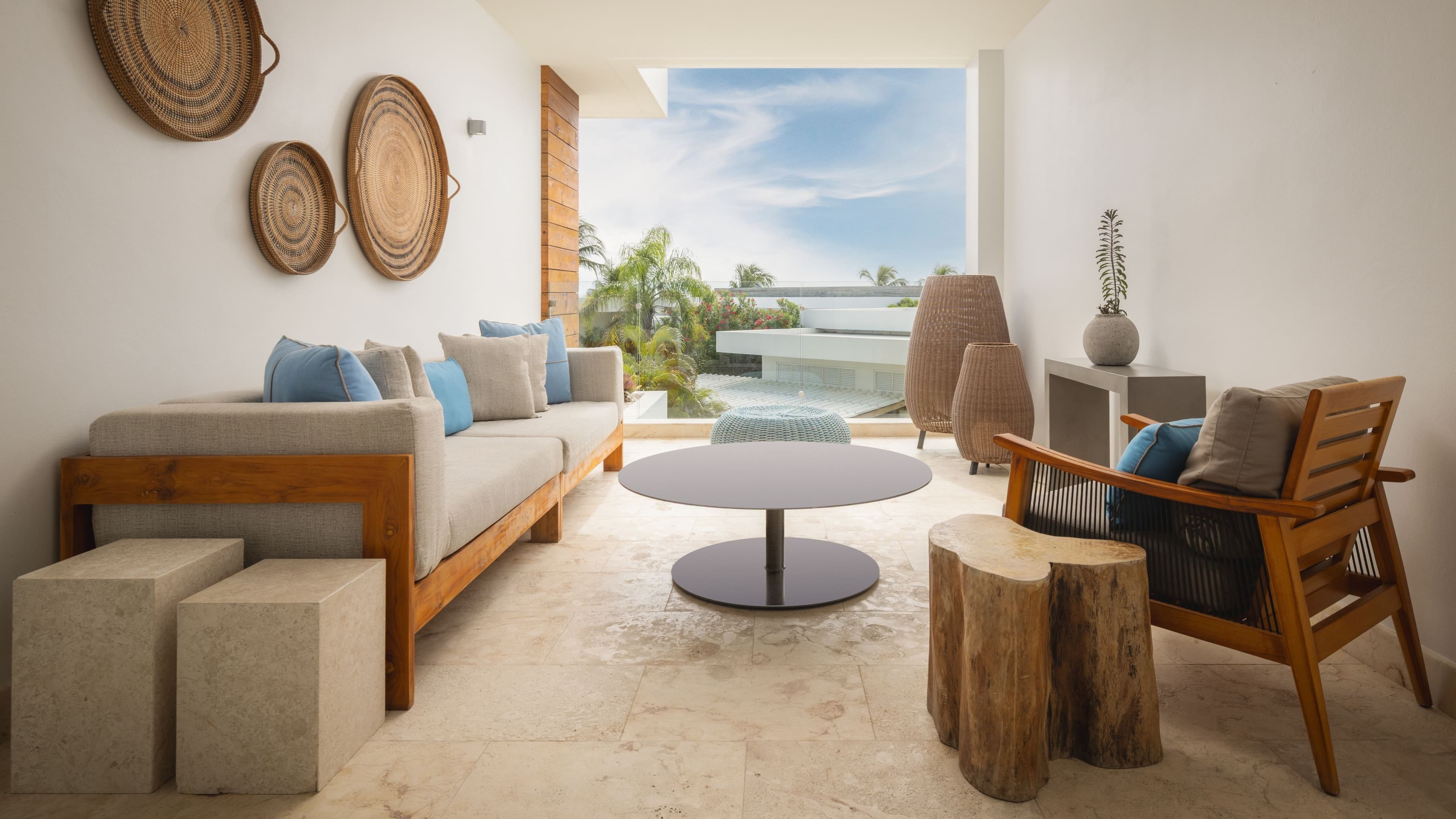Alaia Belize, Autograph Collection — 27