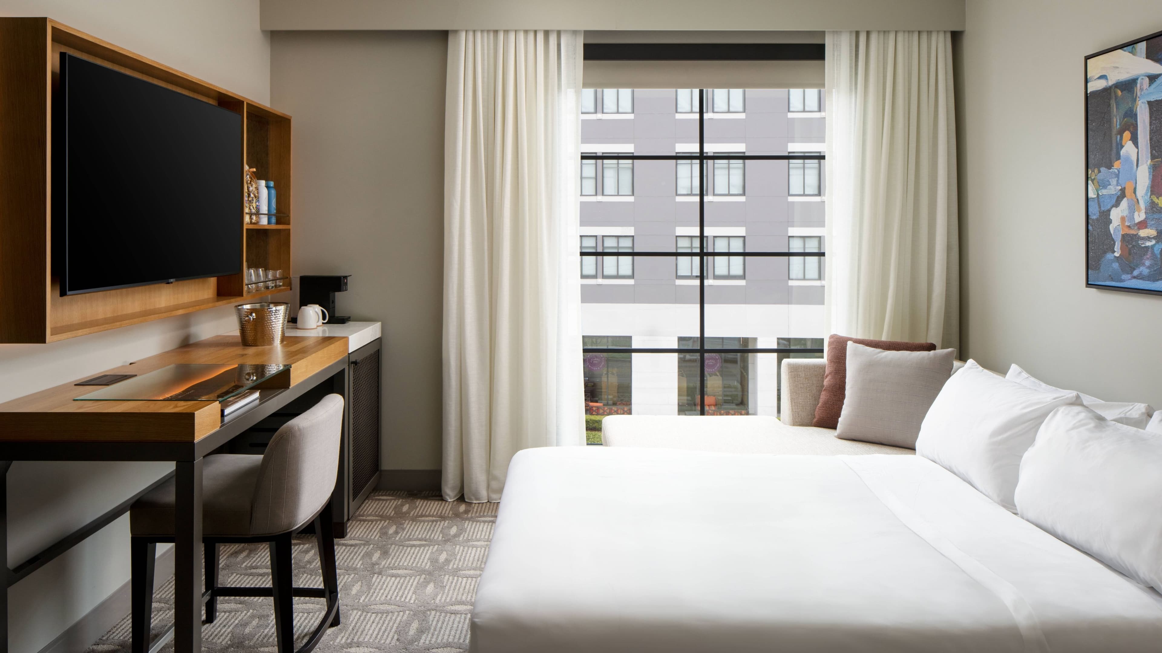 Epicurean Hotel, Autograph Collection — 13
