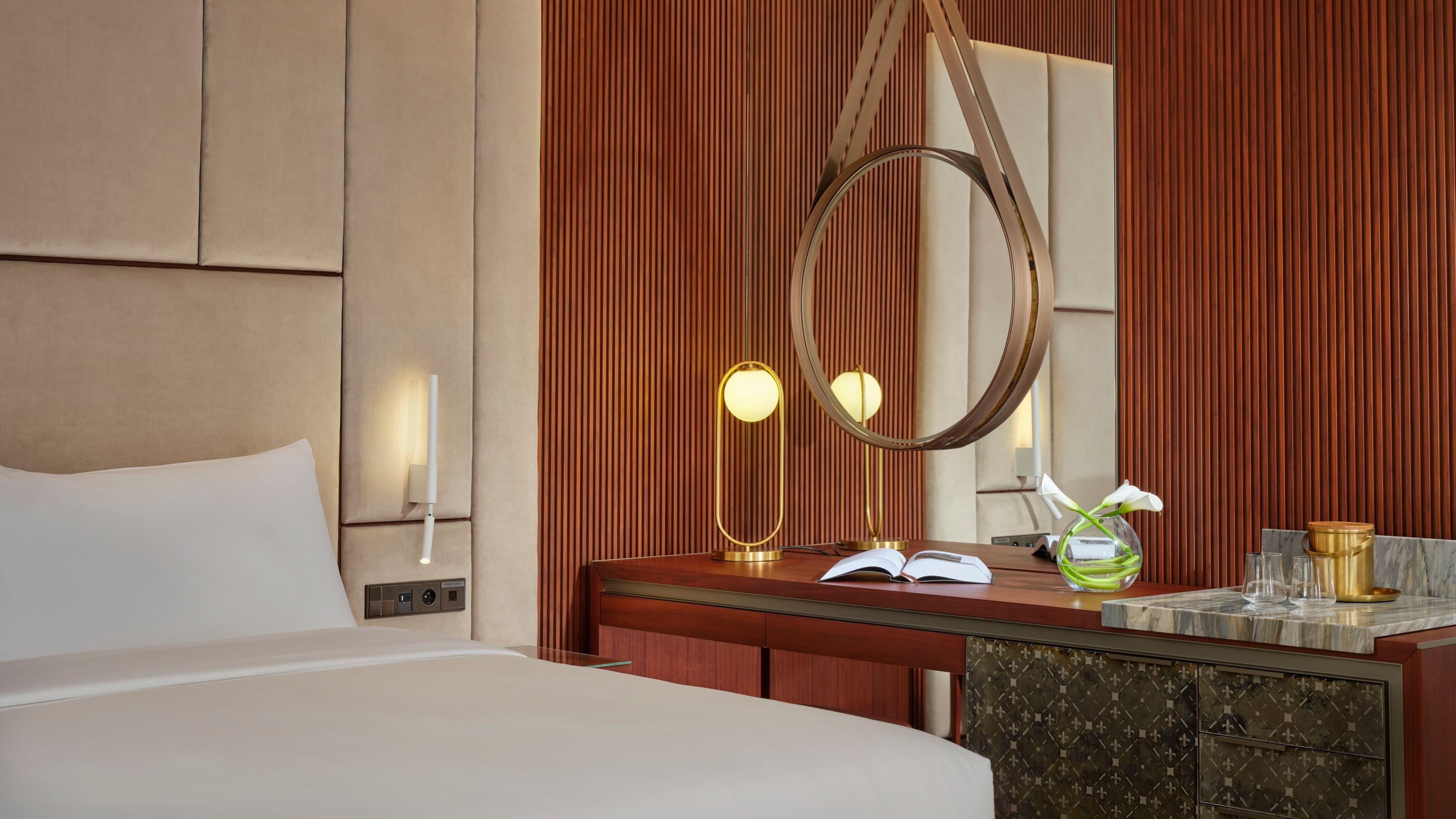 Hotel Verte, Warsaw, Autograph Collection — 8