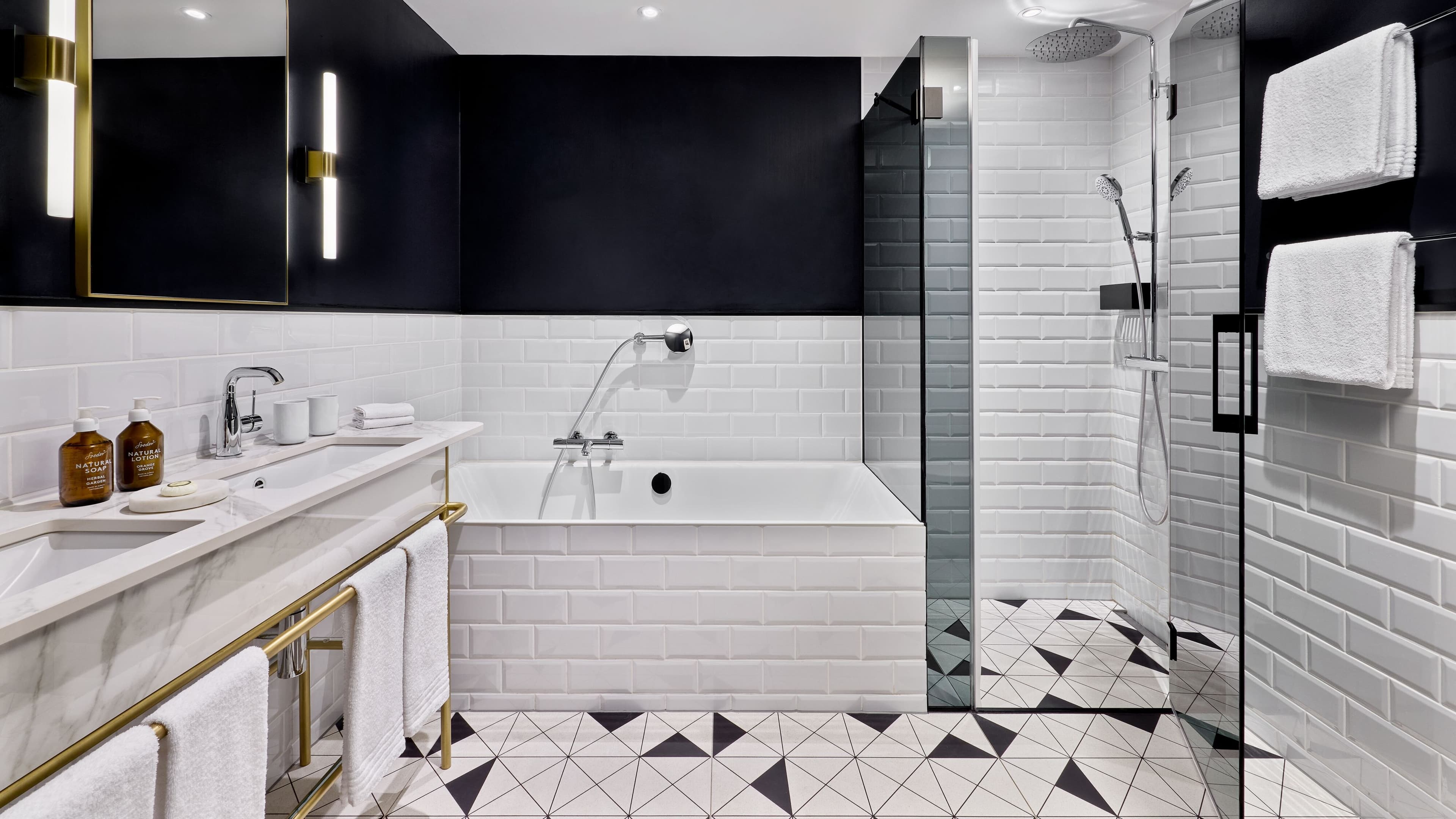 Neues Schloss Privat Hotel Zurich, Autograph Collection — 46