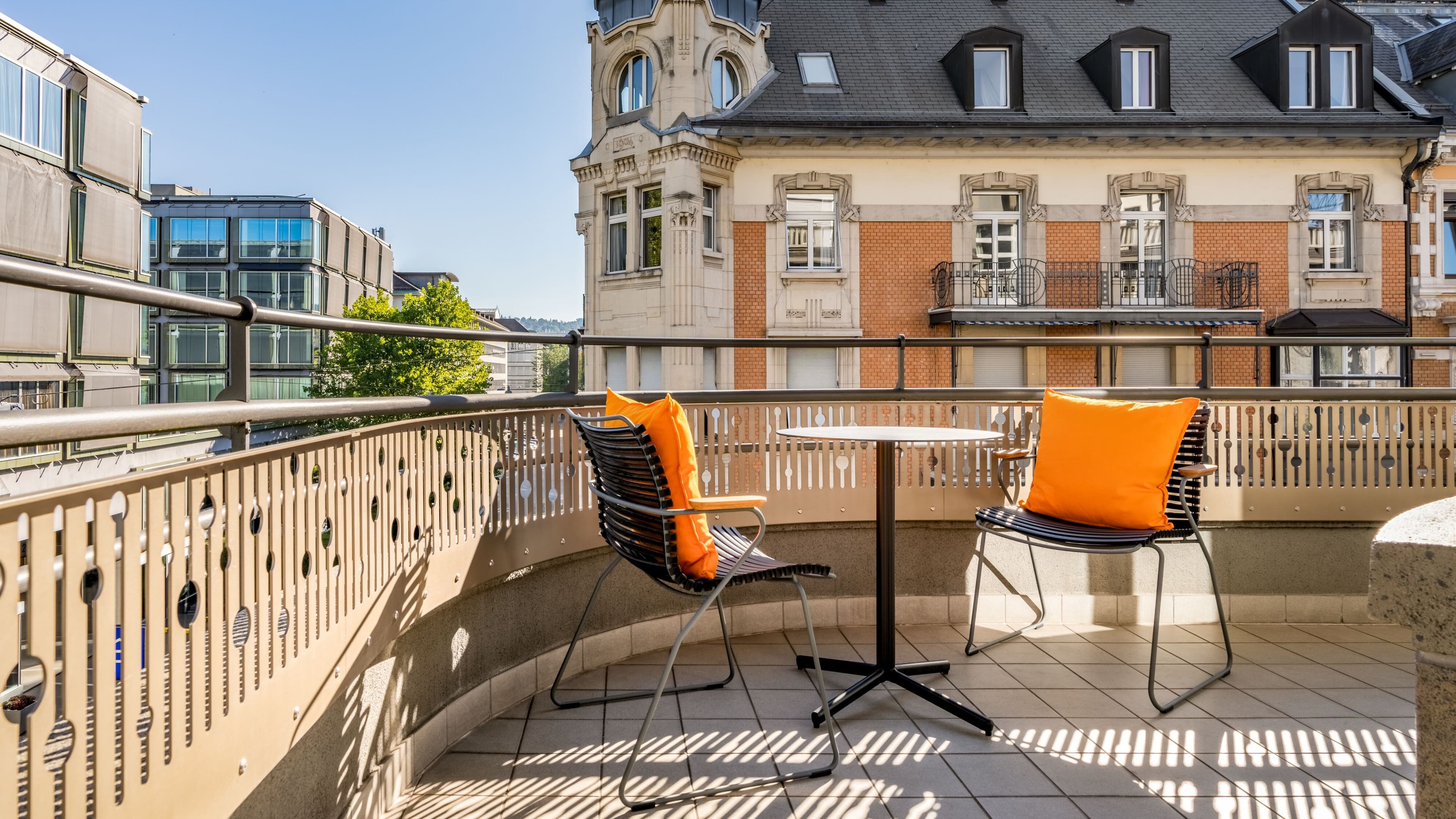 Neues Schloss Privat Hotel Zurich, Autograph Collection - Image 4