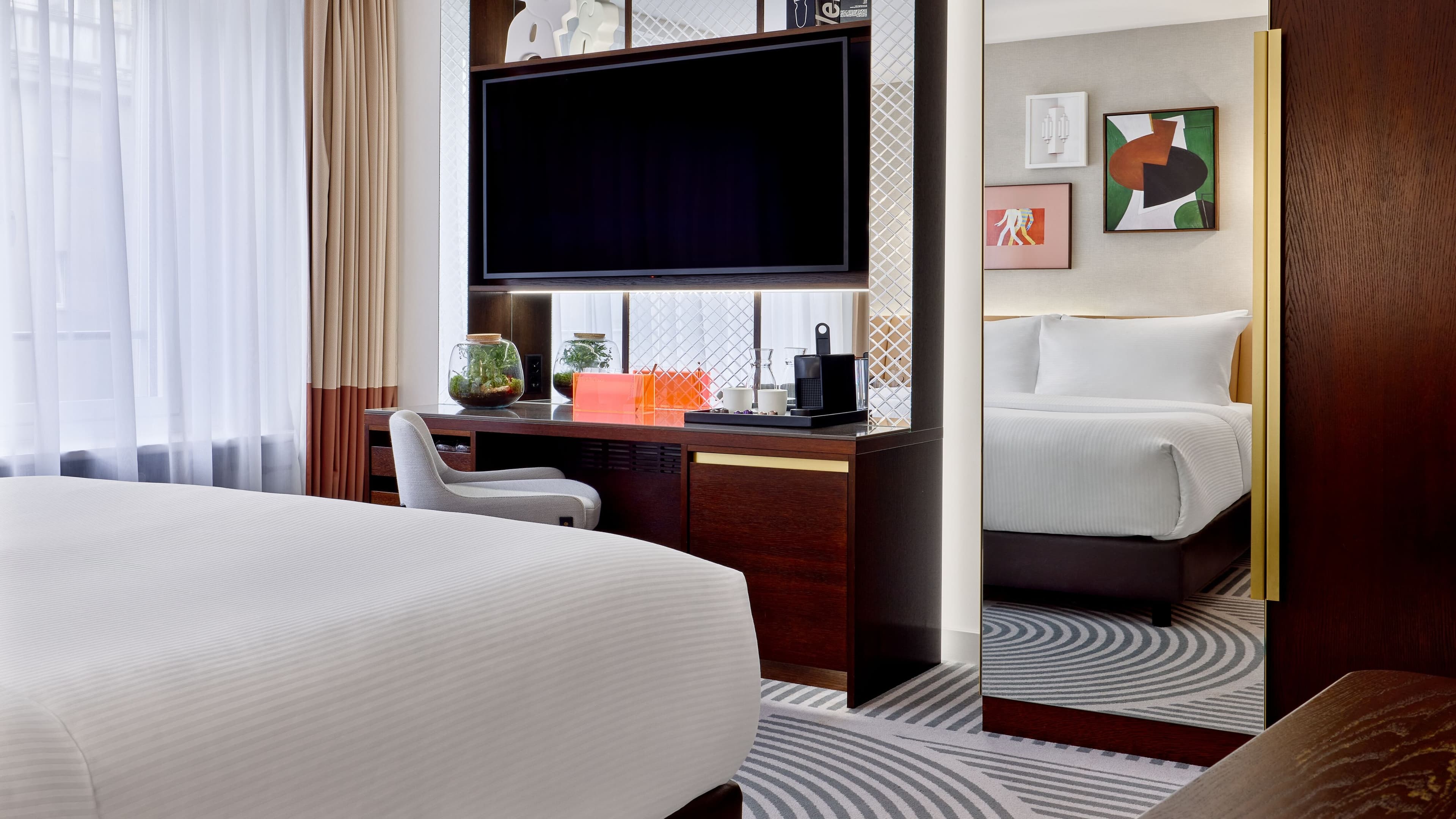 Superior Guest Room - Image 5