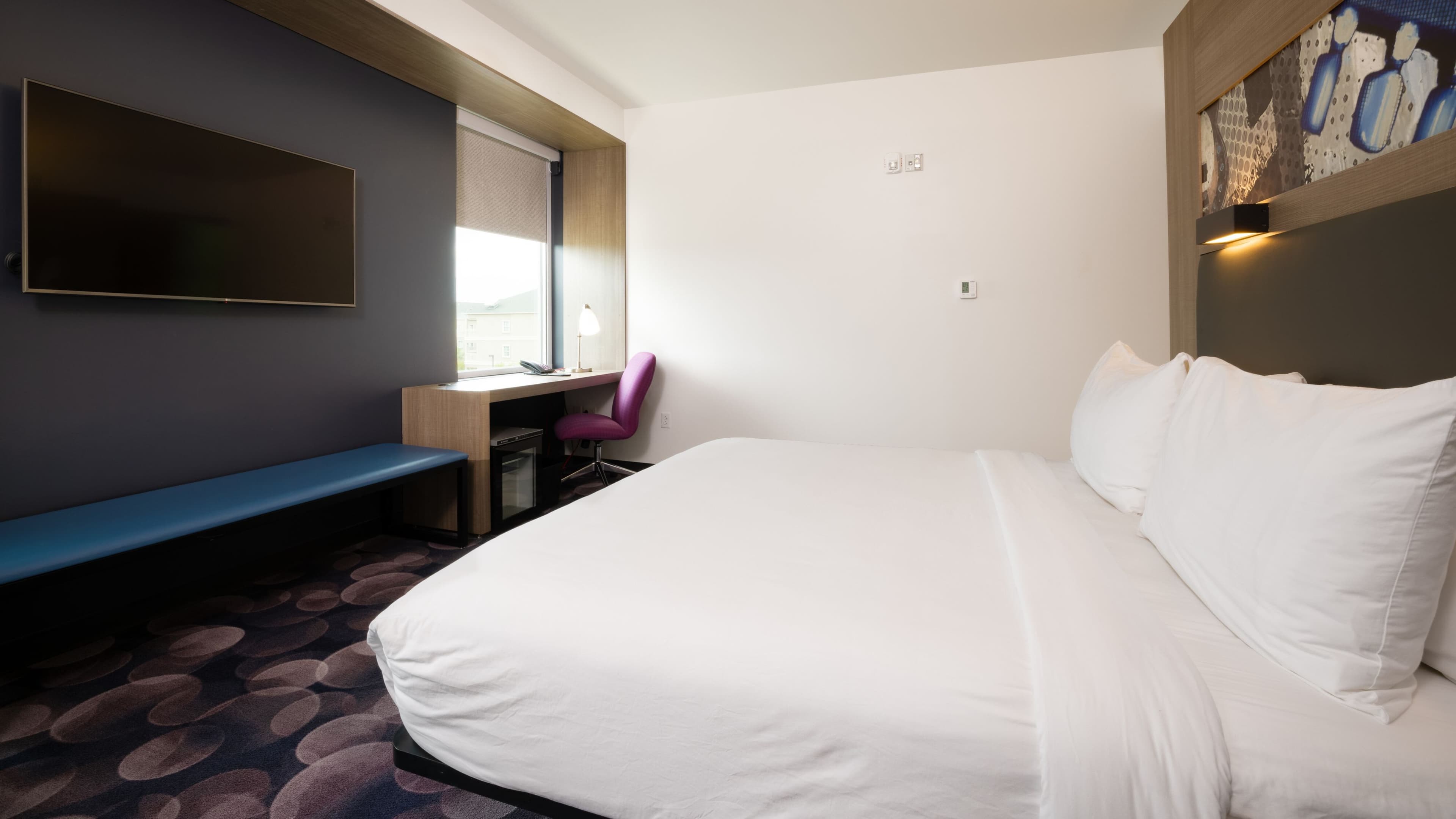 Aloft - Image 4