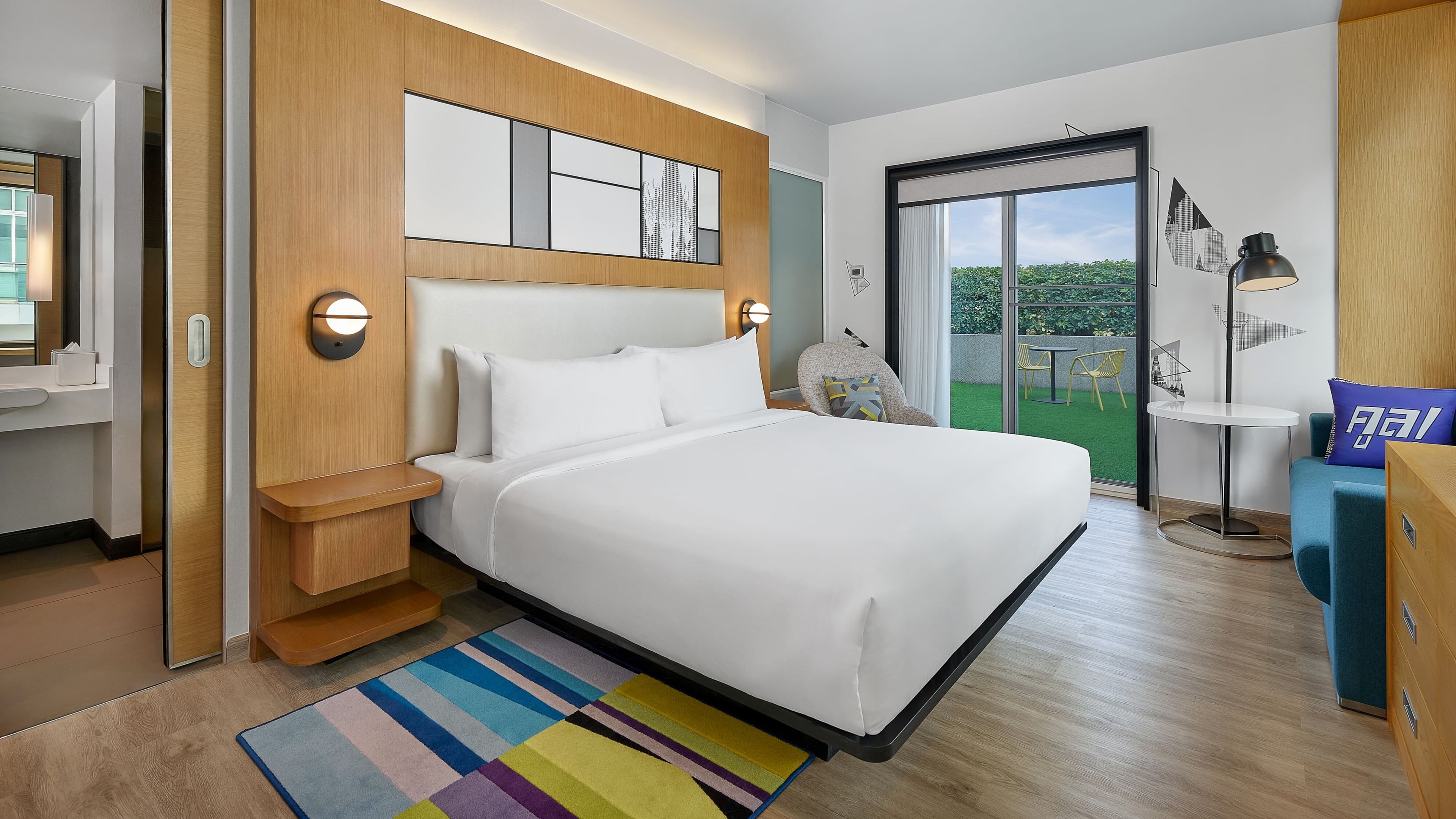 Aloft Bangkok Sukhumvit 11 — 43