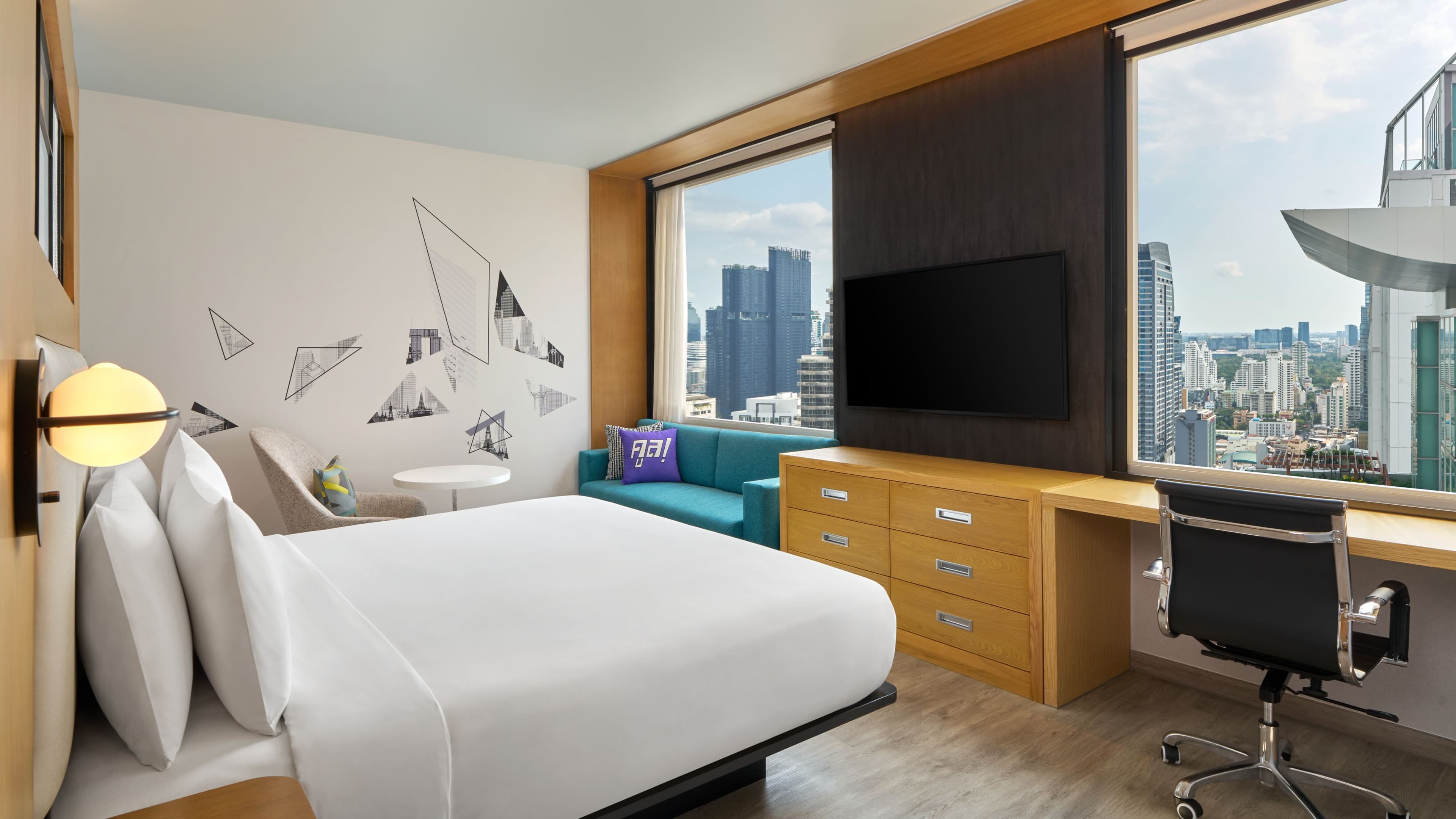 Aloft Bangkok Sukhumvit 11 — 55