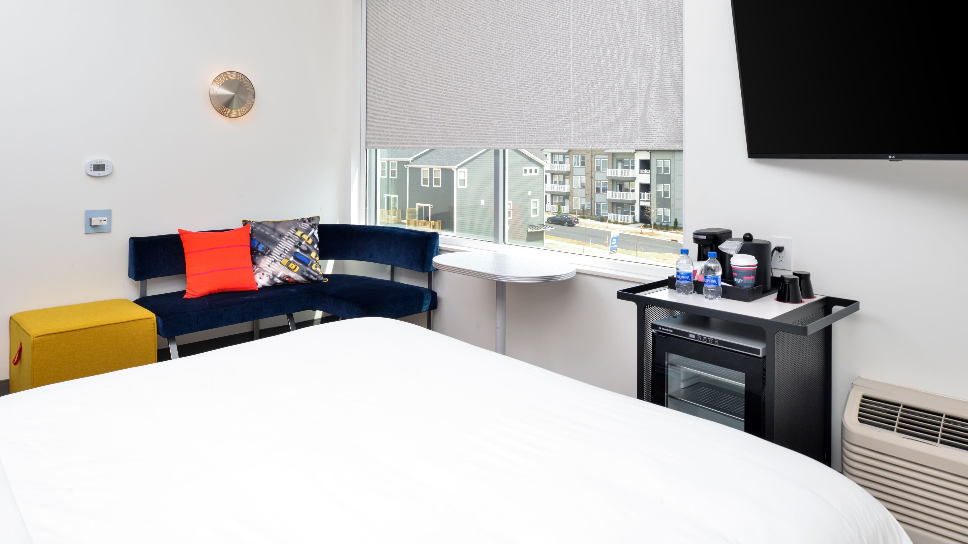 Holiday Inn Charlotte-Airport Conf Ctr — 6