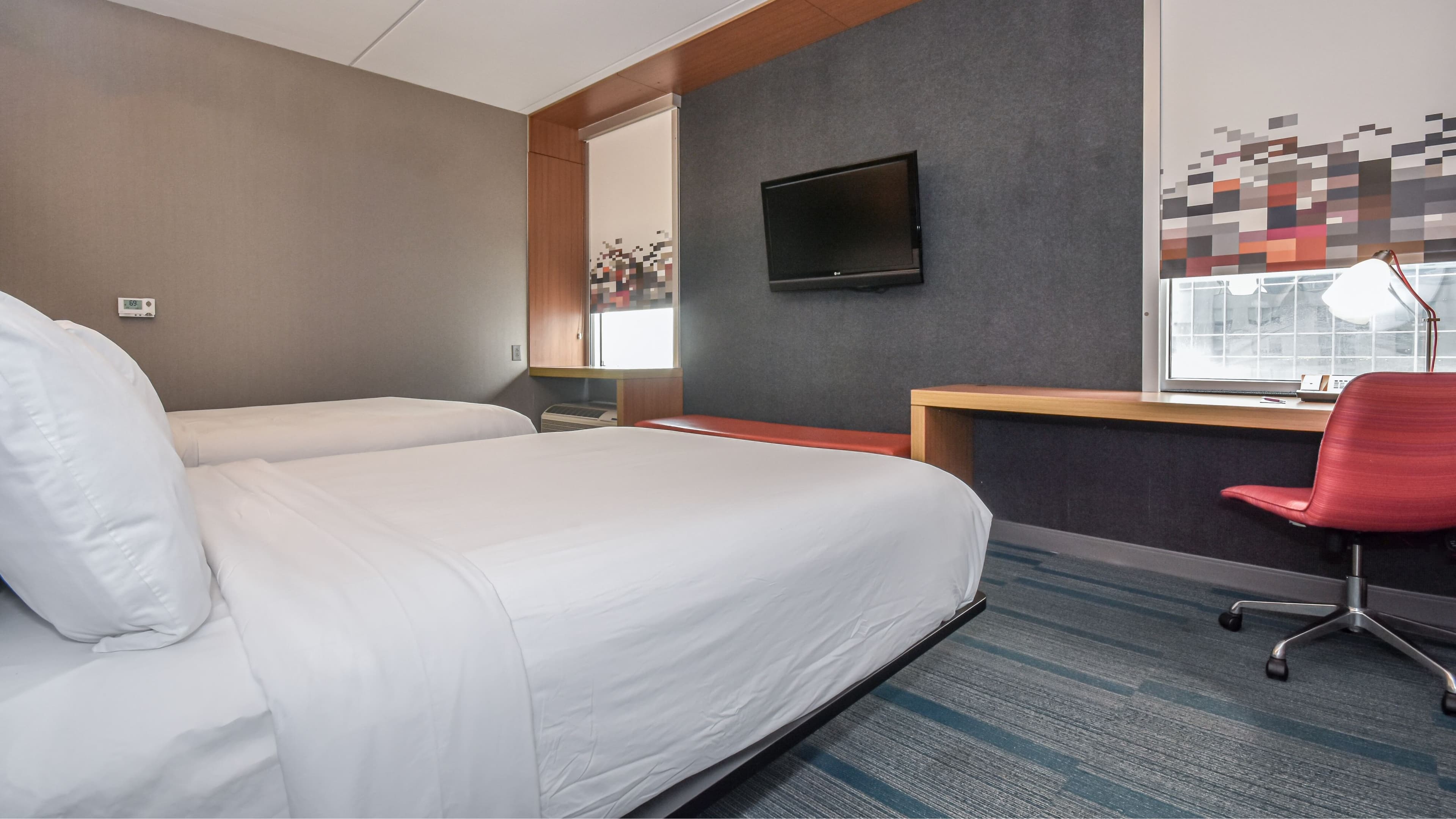 Double Queen Guest Room - Image 1