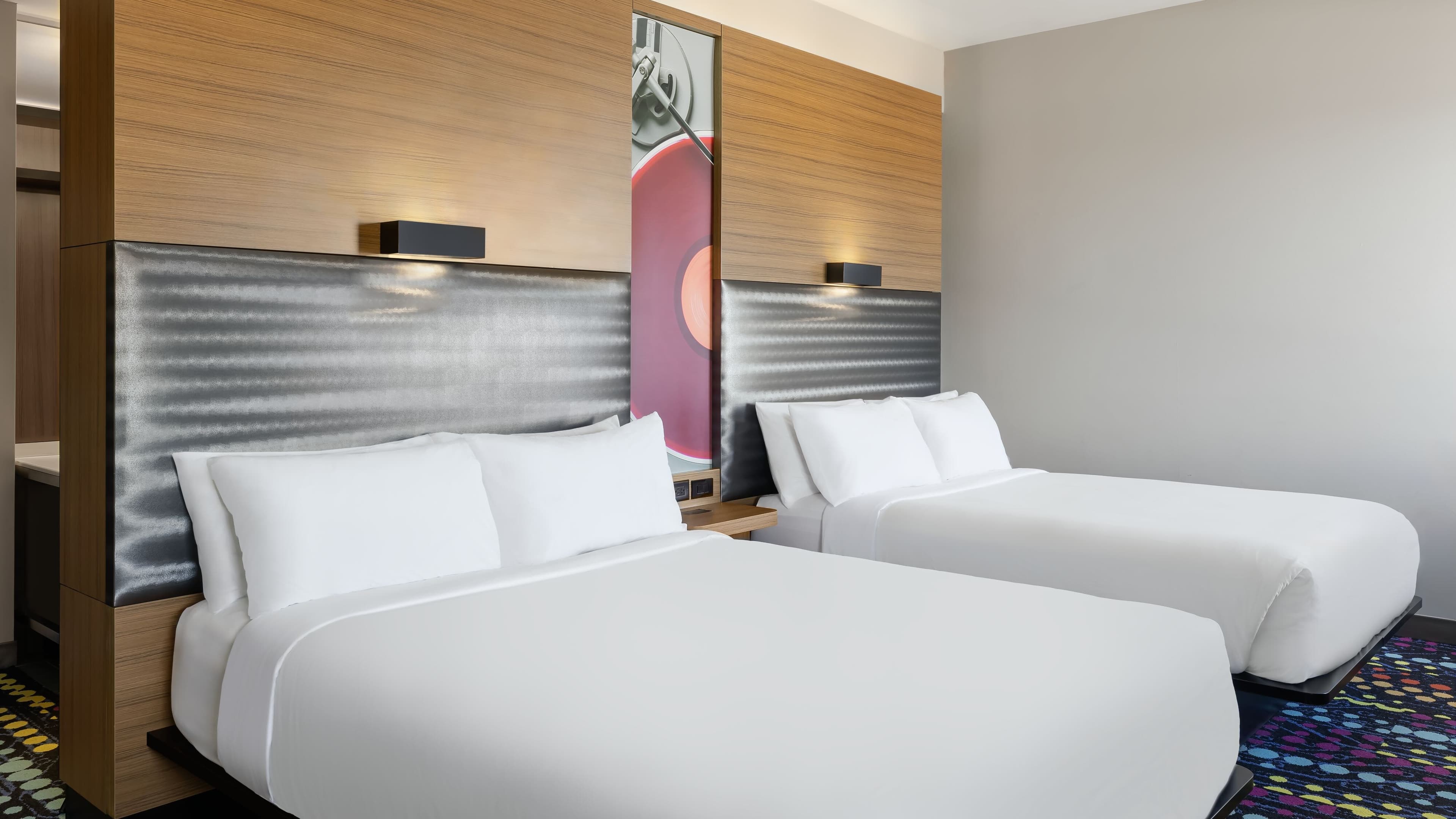 Aloft Green Bay — 17