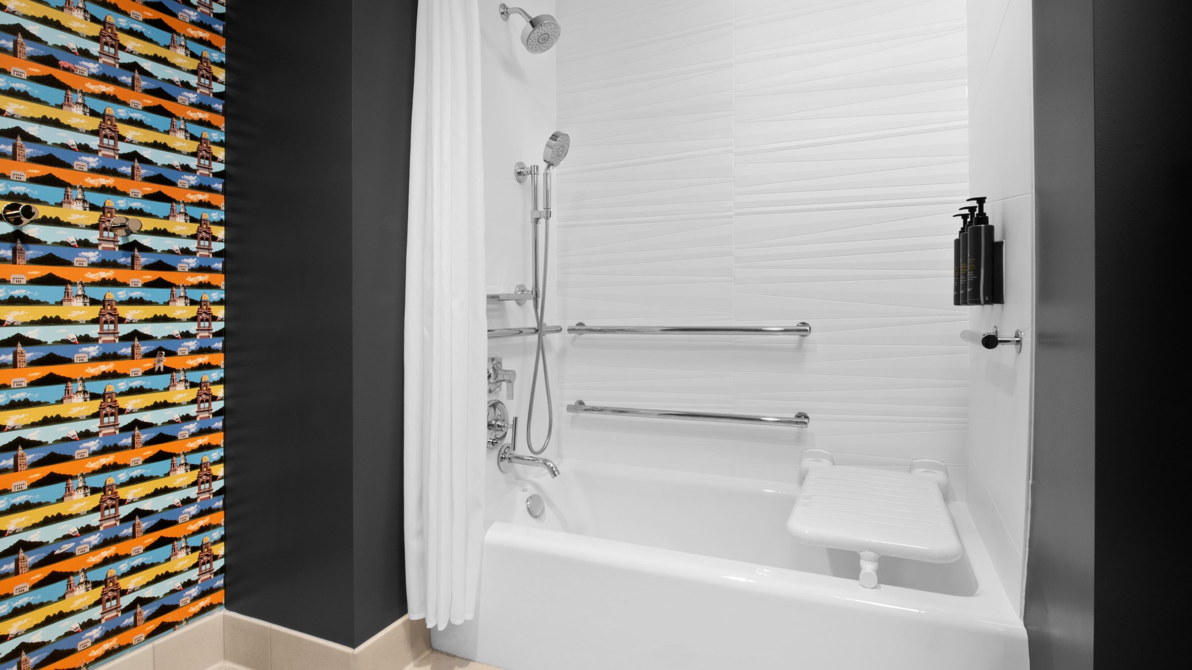 2 Queen Guest Room - Image 8
