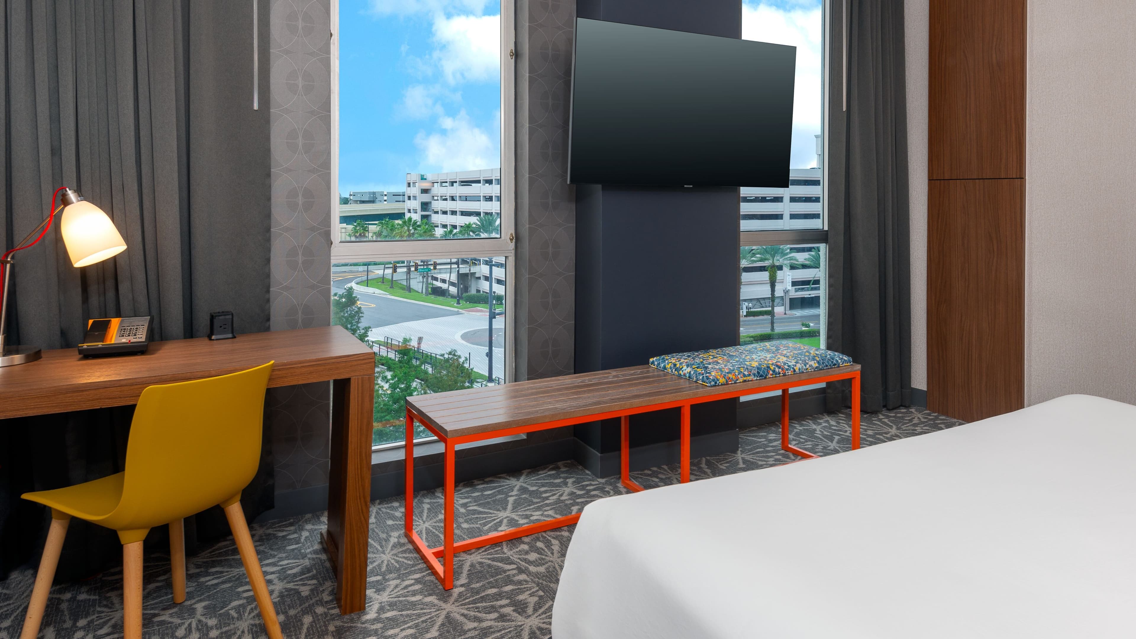 Aloft - Image 4