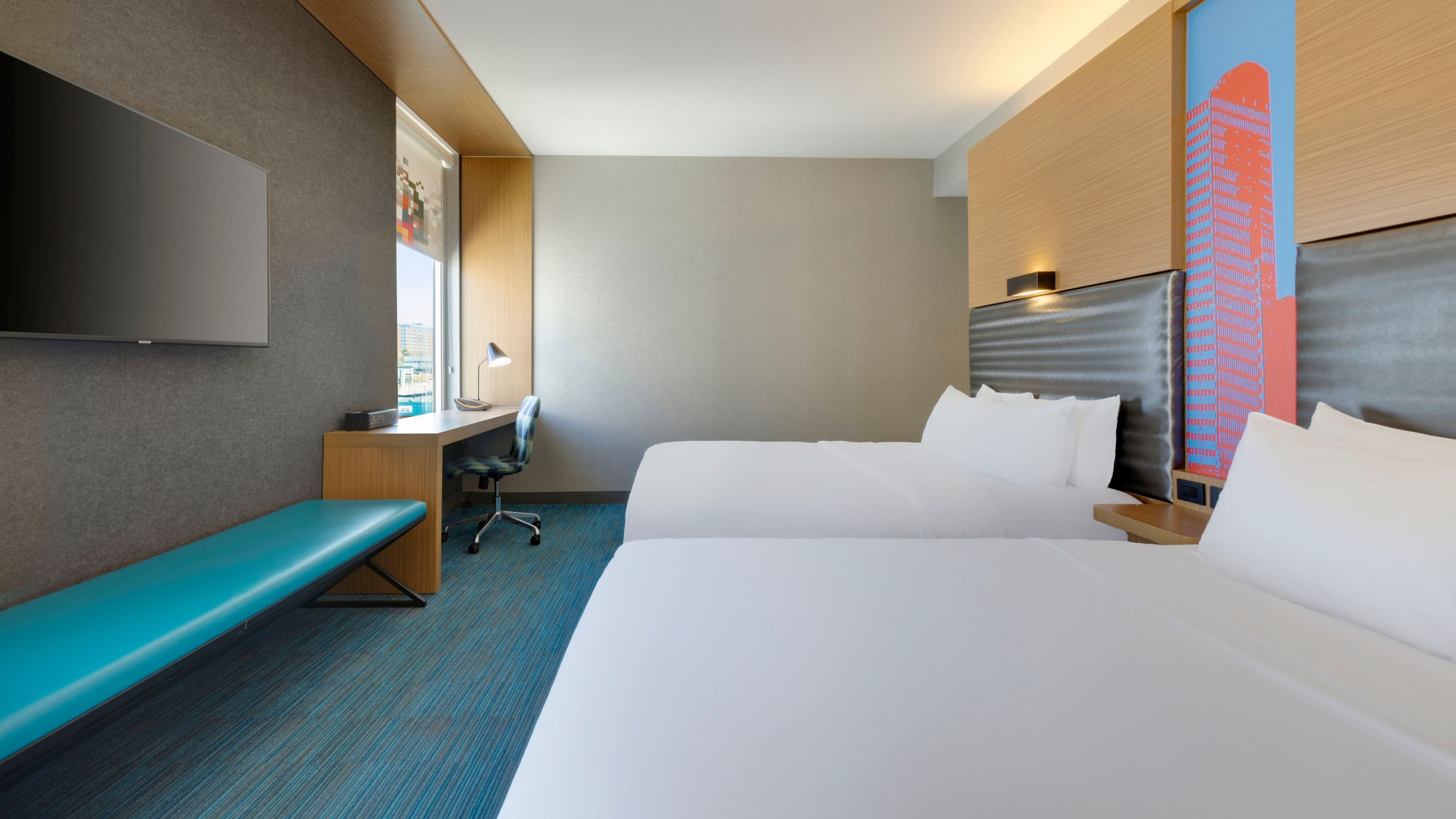 Aloft Milwaukee Downtown — 13