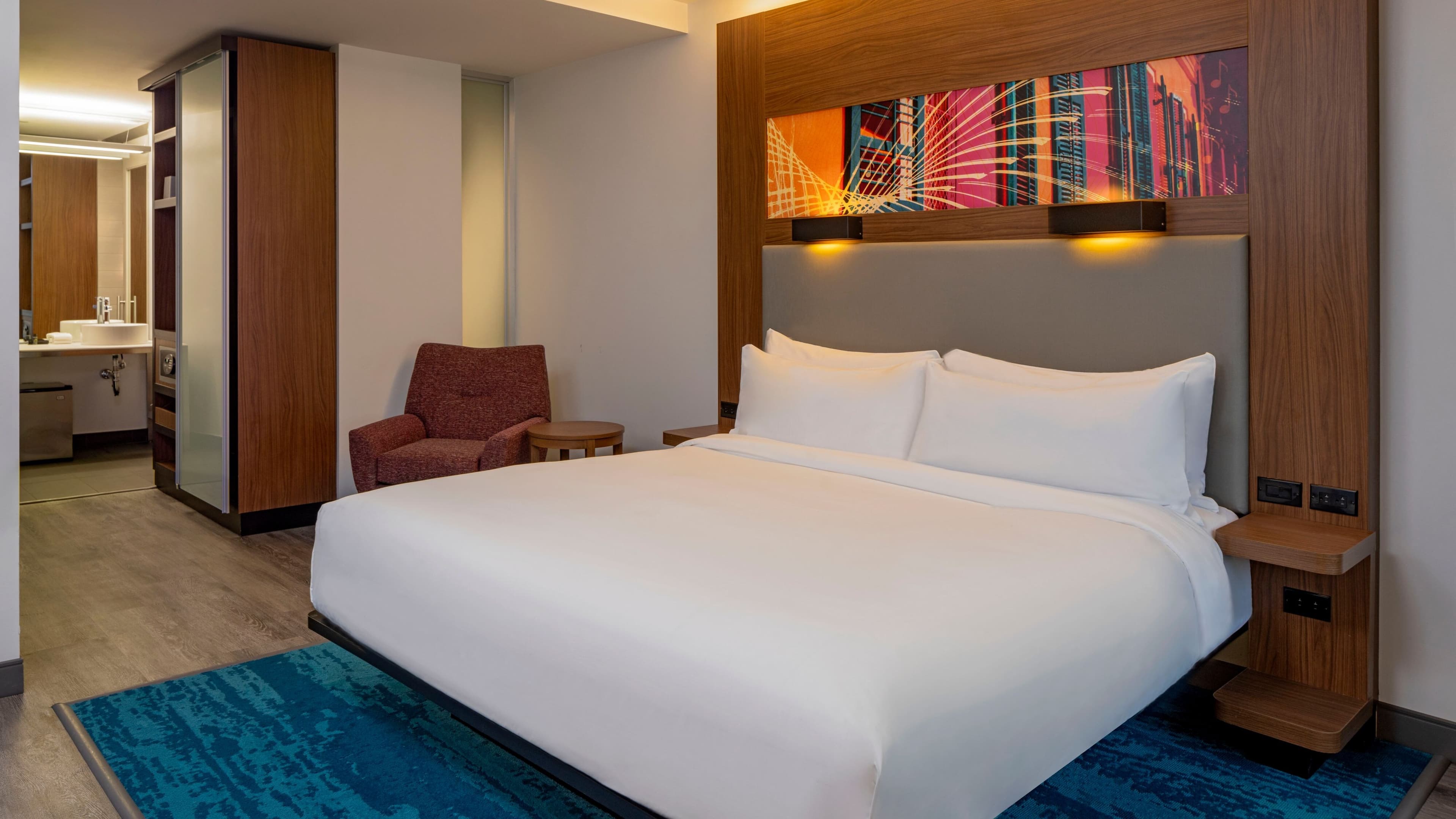 Aloft New Orleans Downtown - Image 2