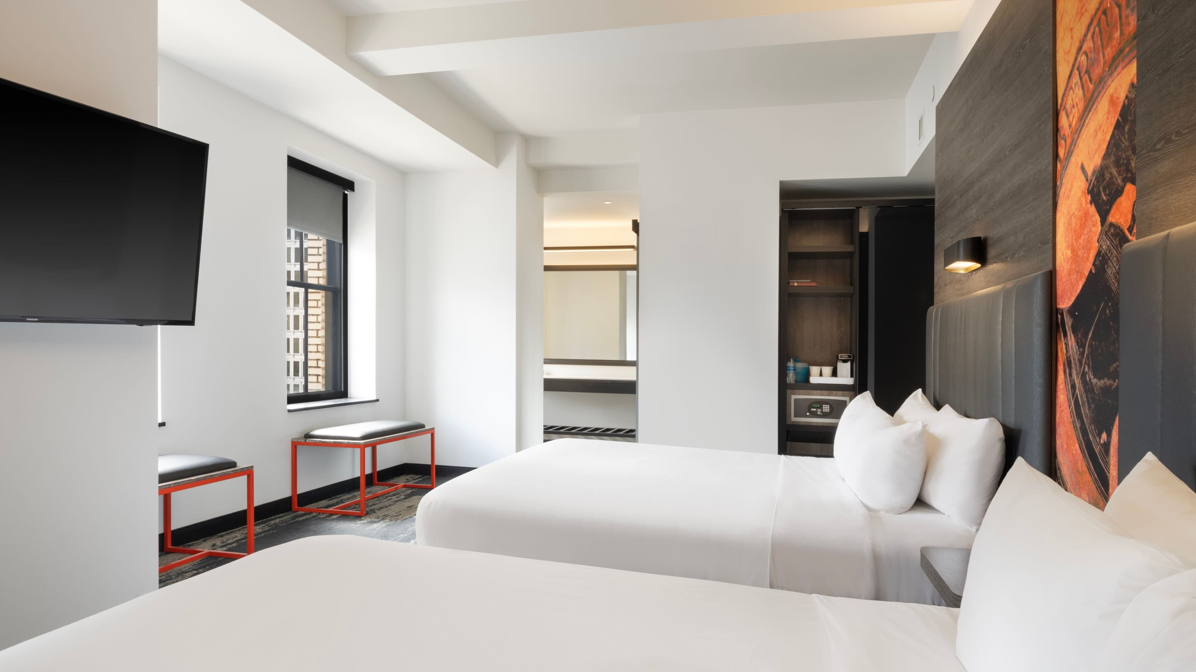 Aloft Philadelphia Downtown — 9