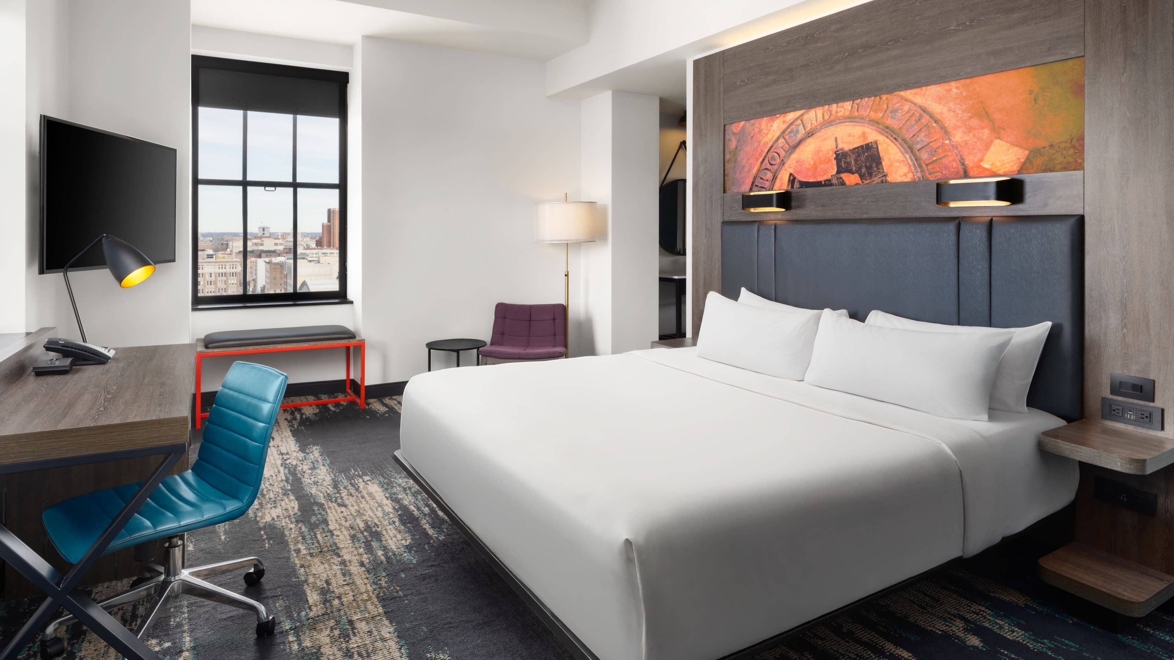 Aloft Philadelphia Downtown - Image 2