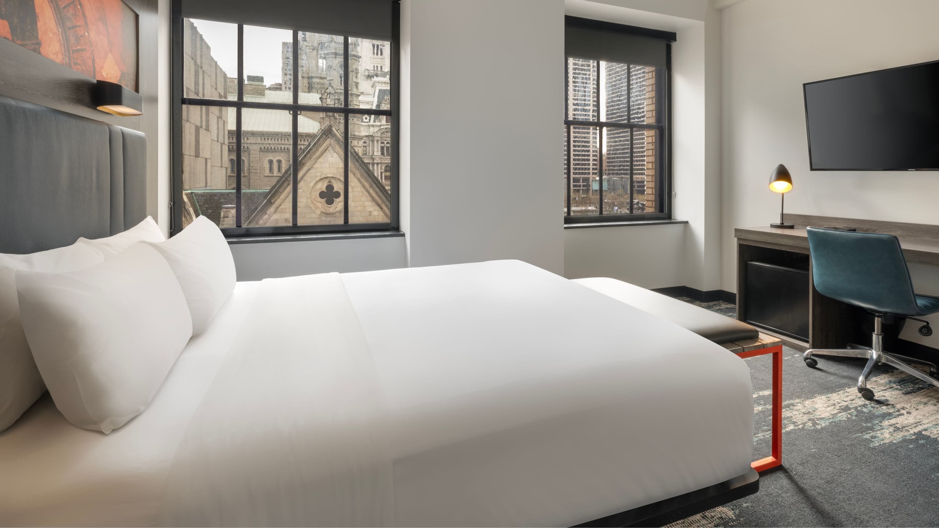 Aloft Philadelphia Downtown — 12